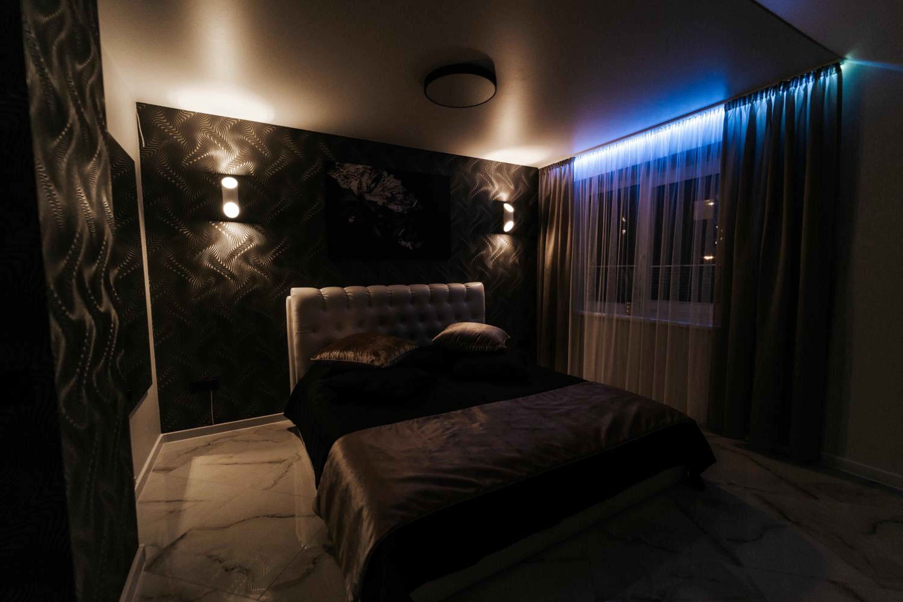 One-Bedroom Apartment - Photo 19
