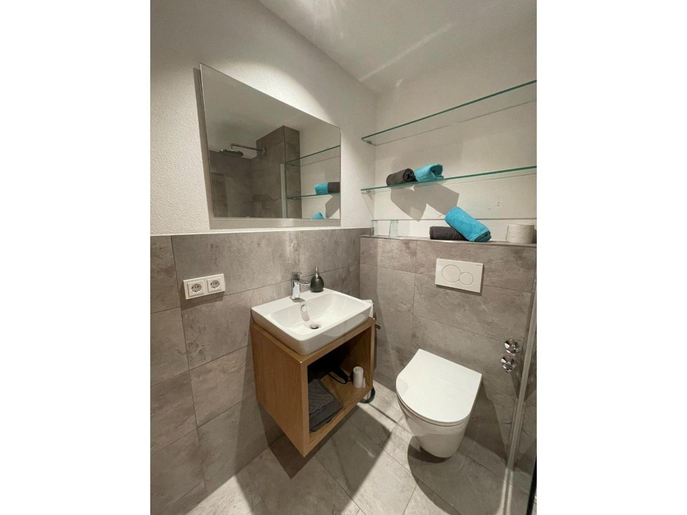 Two-Bedroom Deluxe Apartment with Balcony photo 2
