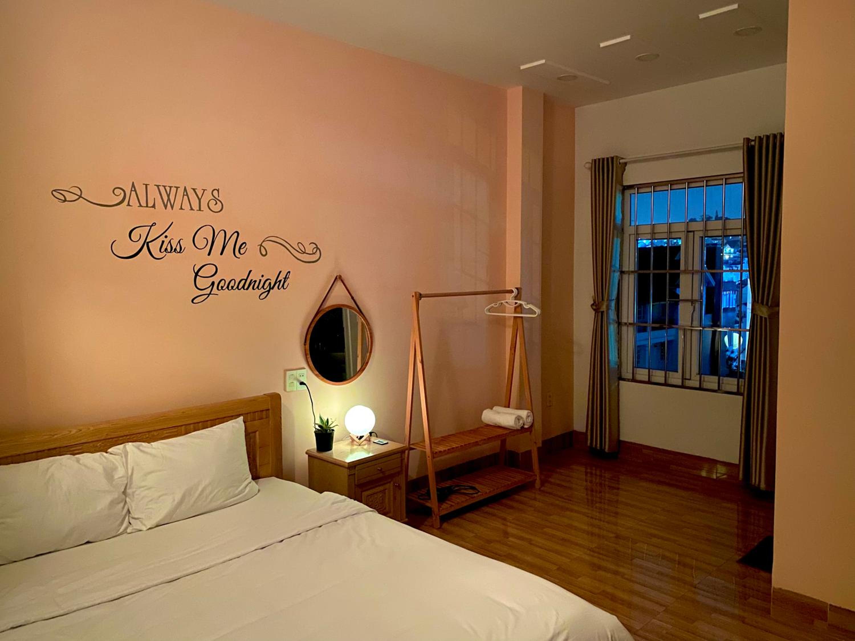 Double Room with Private Bathroom photo 1