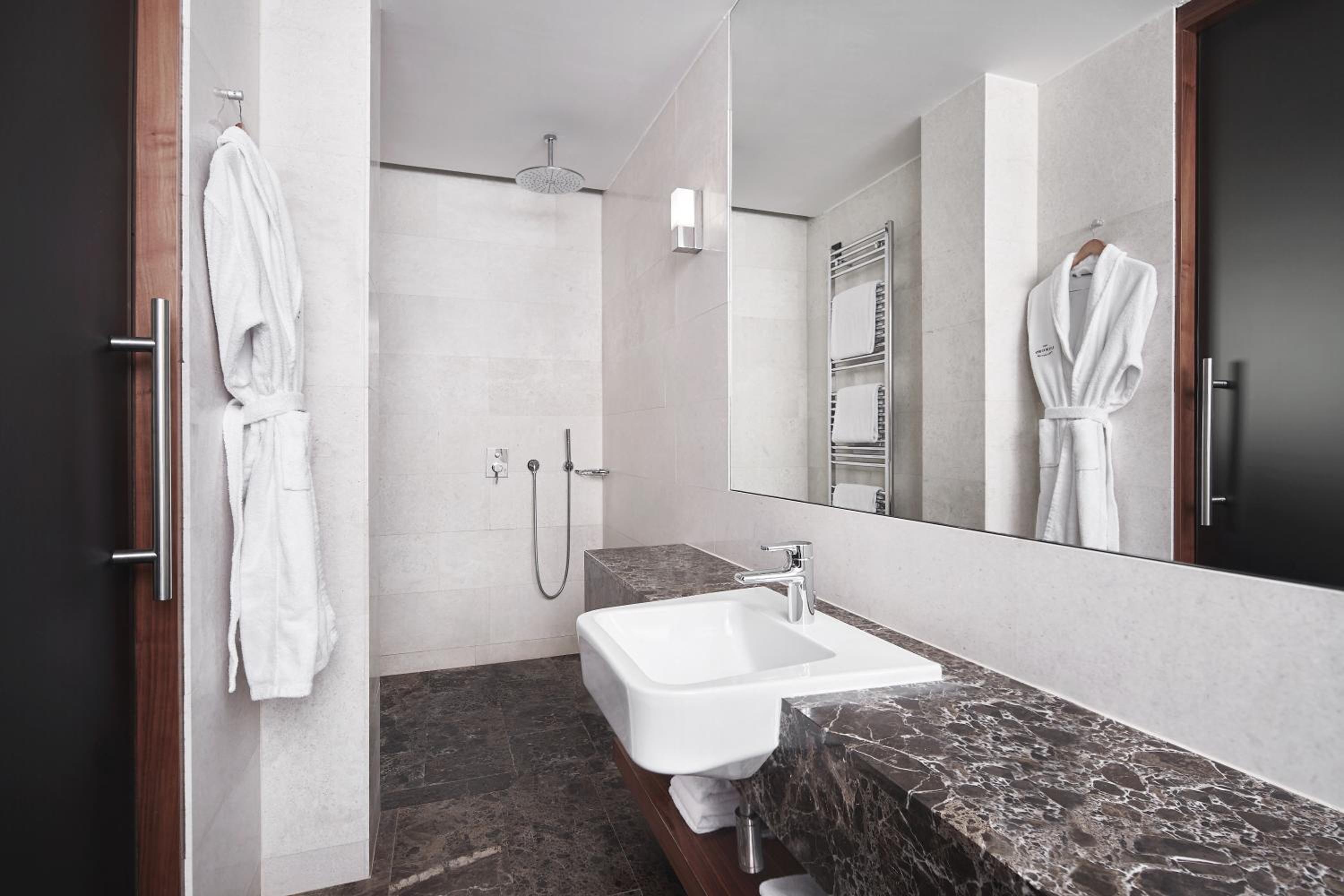 Family Suite - Photo 3
