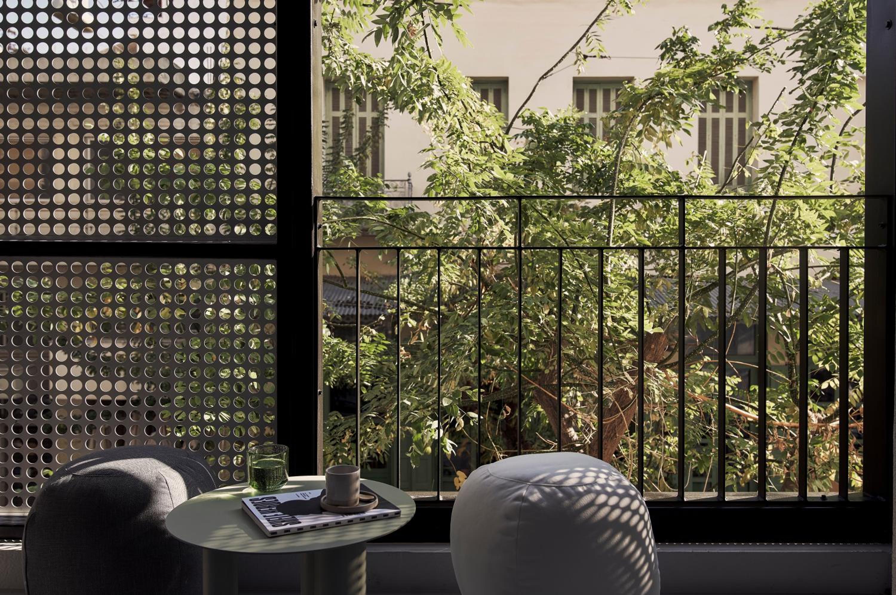 Deluxe Double Room with Balcony photo 3