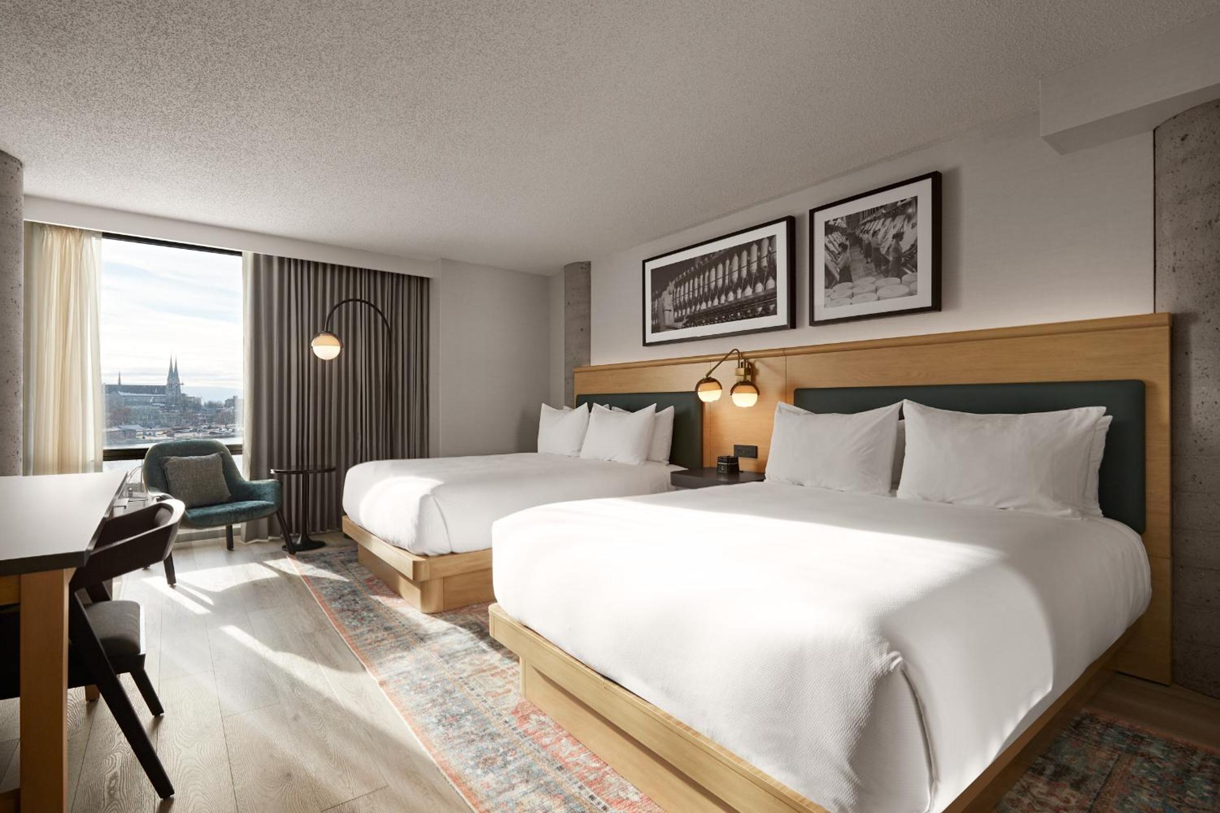 Queen Room with Two Queen Beds with Bay View photo 1