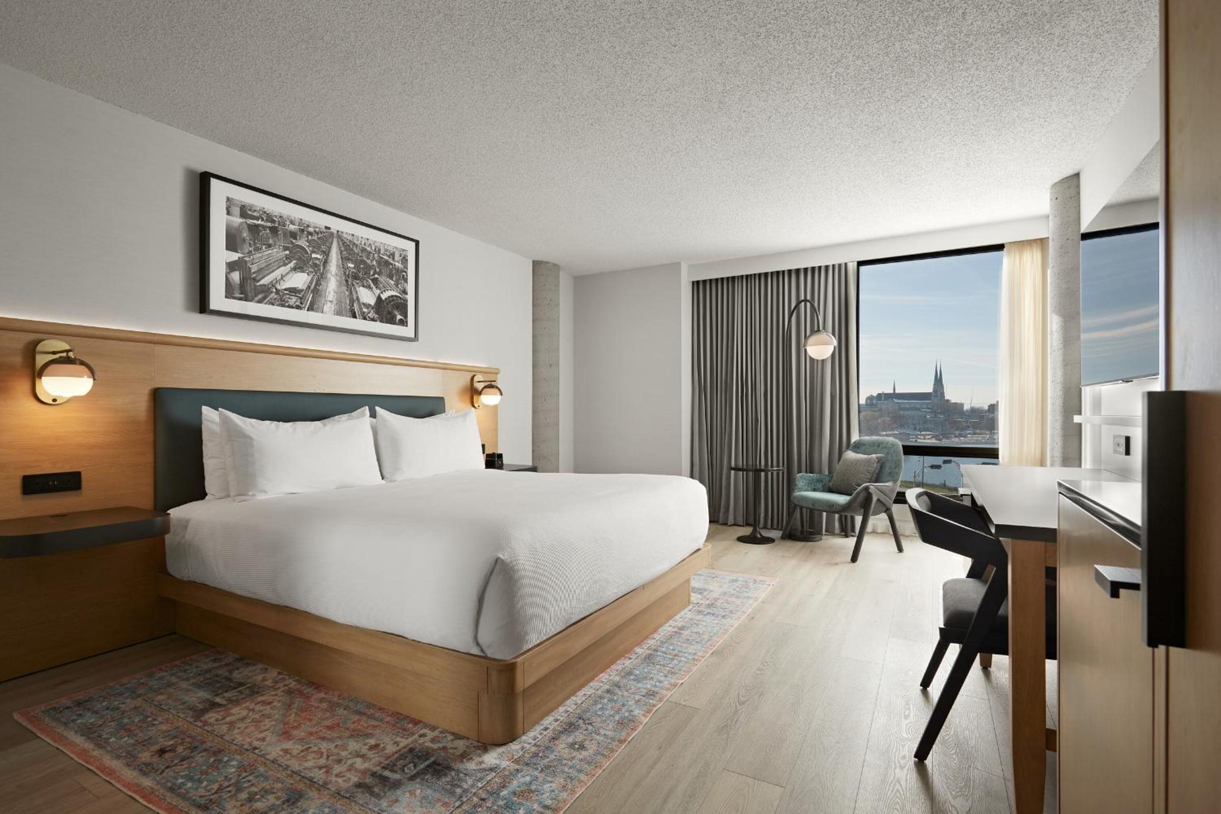 King Room with Lake View photo 1