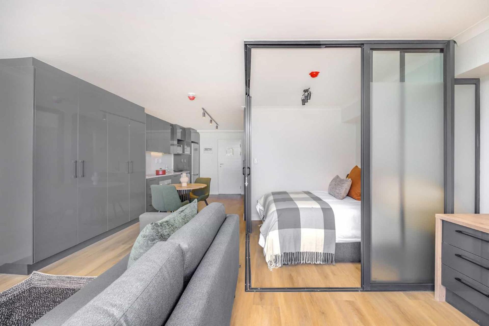 Standard One Bedroom Apartment - Photo 21
