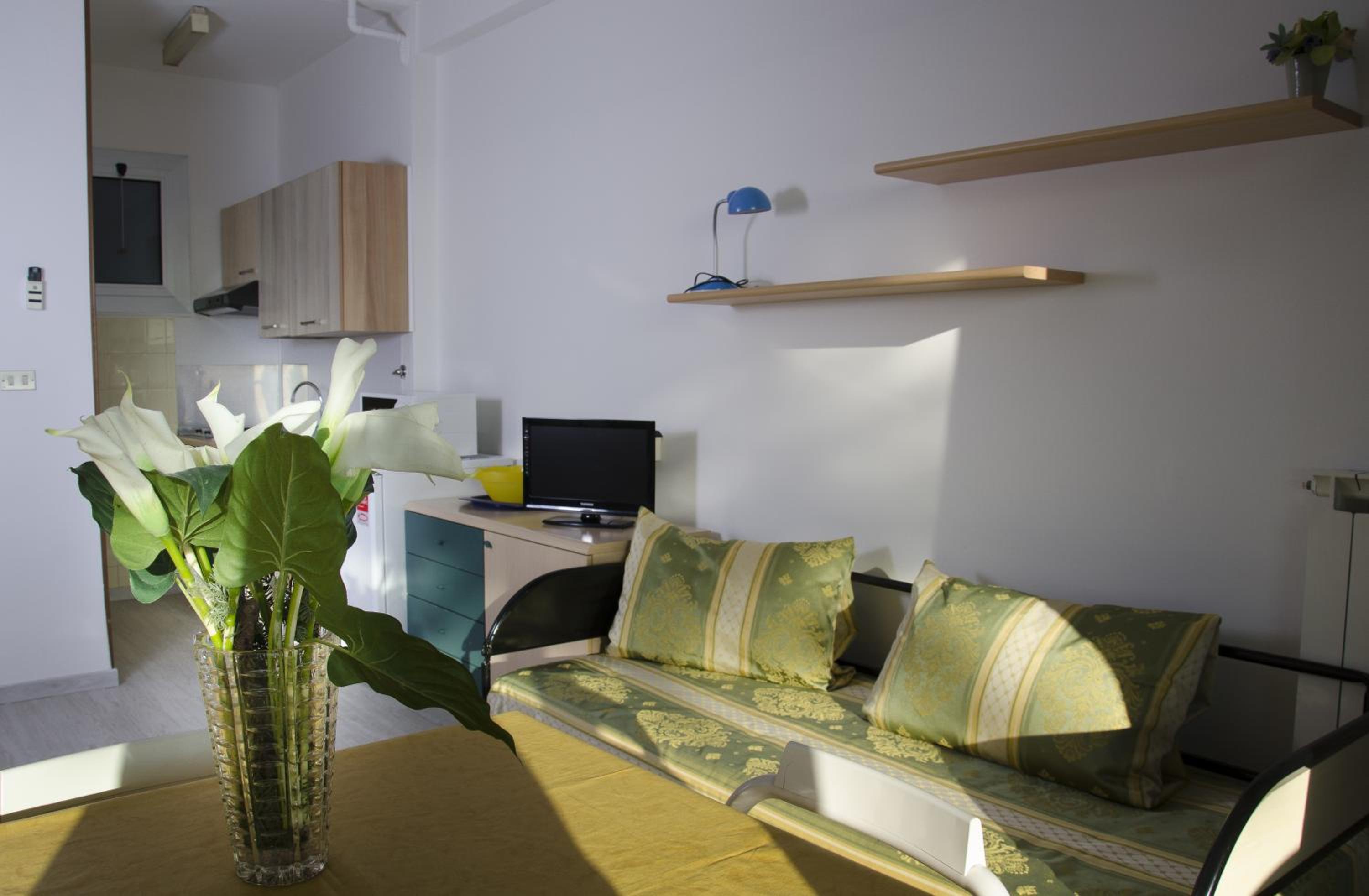 Studio with Sea View Ground Floor (2 Adults)