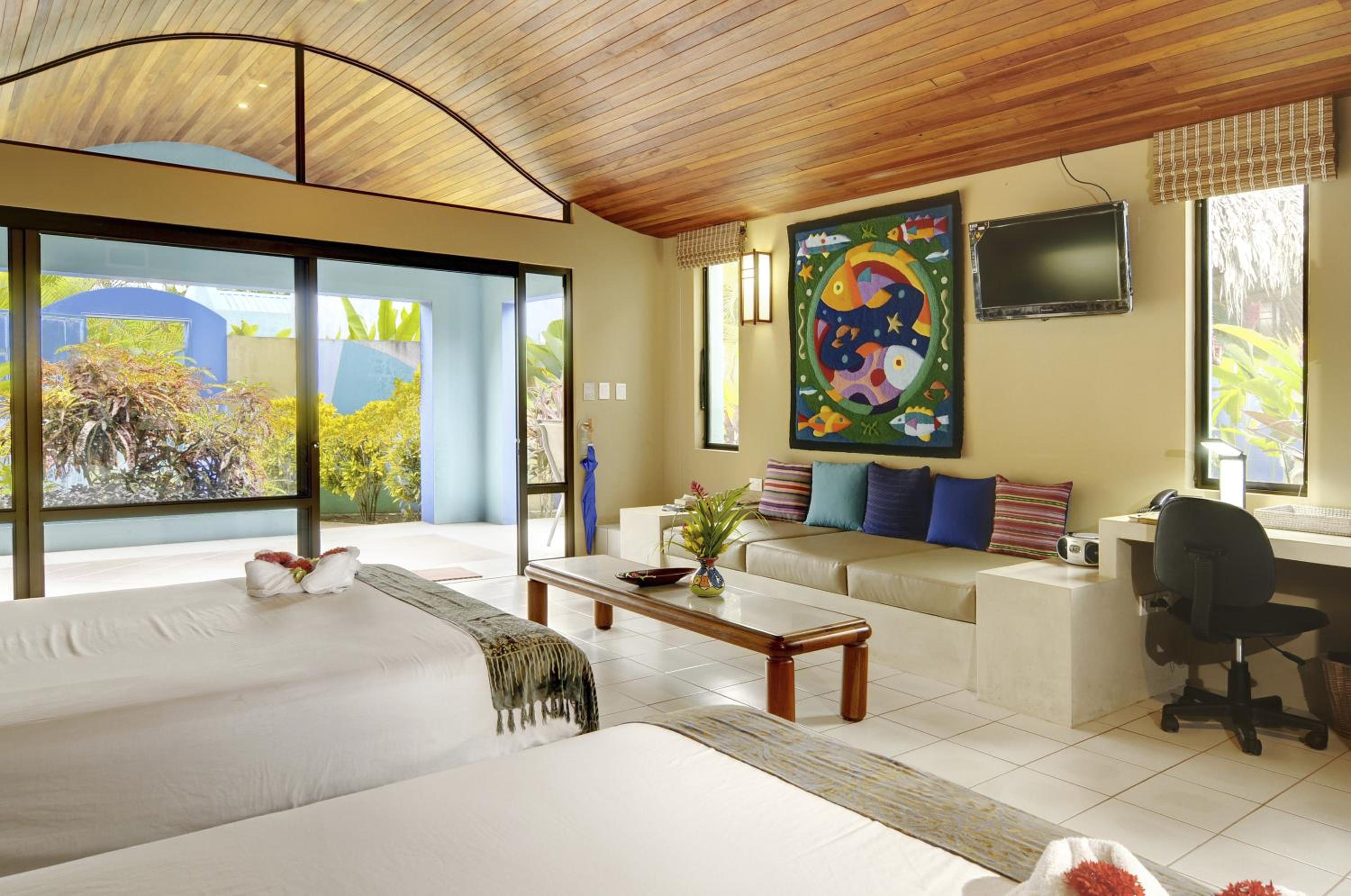 Beach Front Bungalow 2 Full Beds - Photo 2
