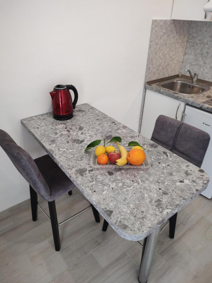 Studio Apartment photo 1
