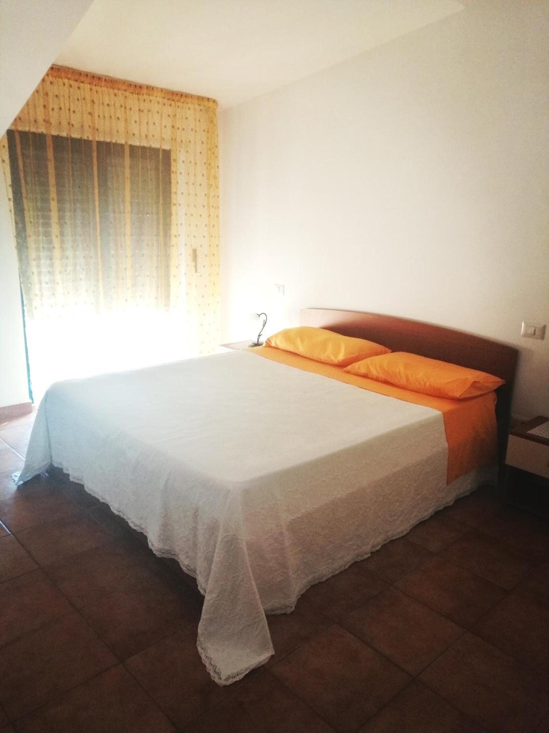 Two-Bedroom House - Photo 13