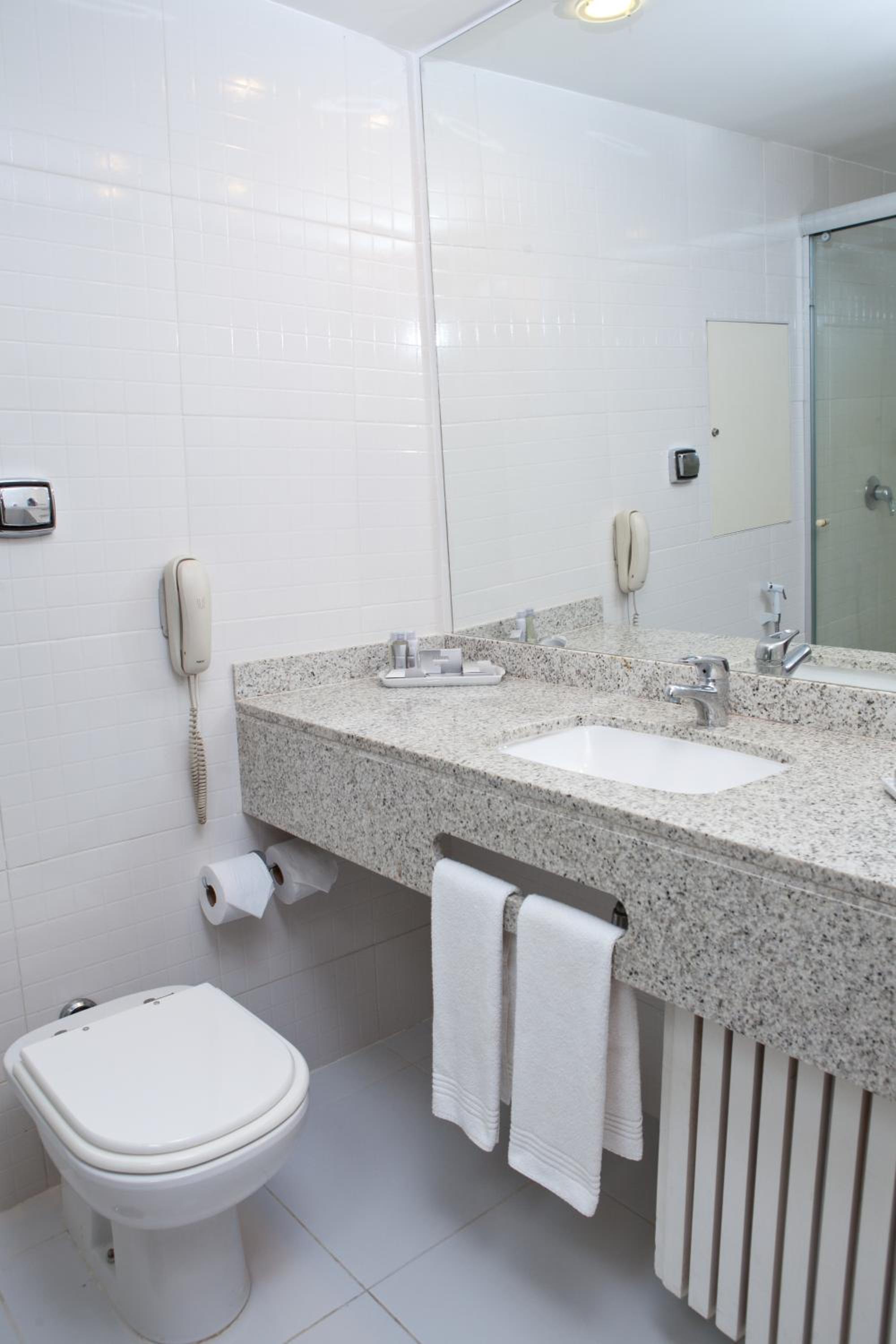 Luxury Side Sea View Room thumbnail 6