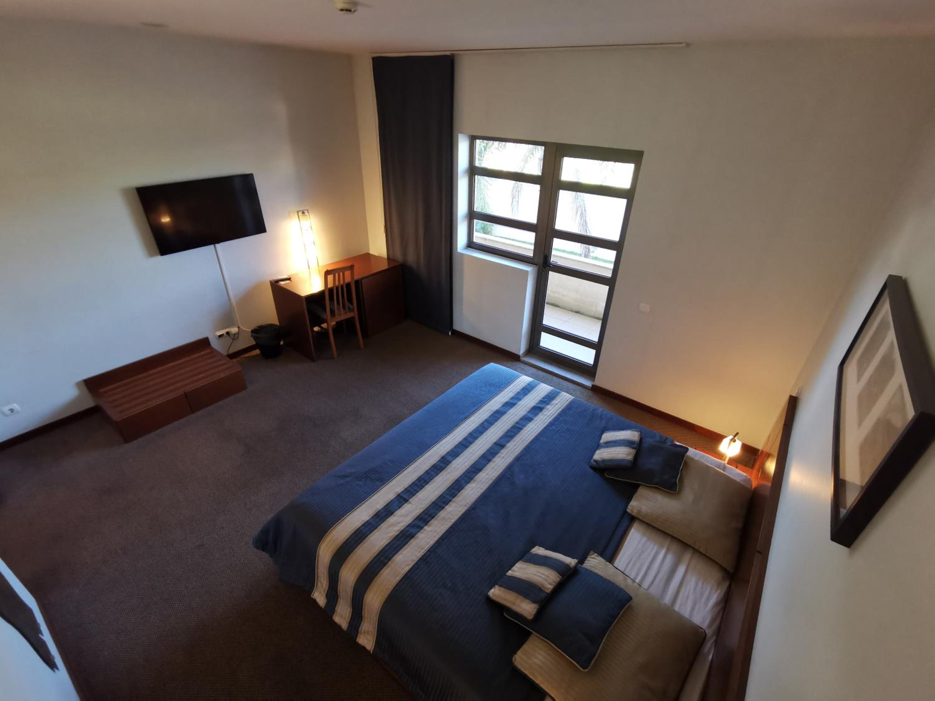Double Room - Photo 9