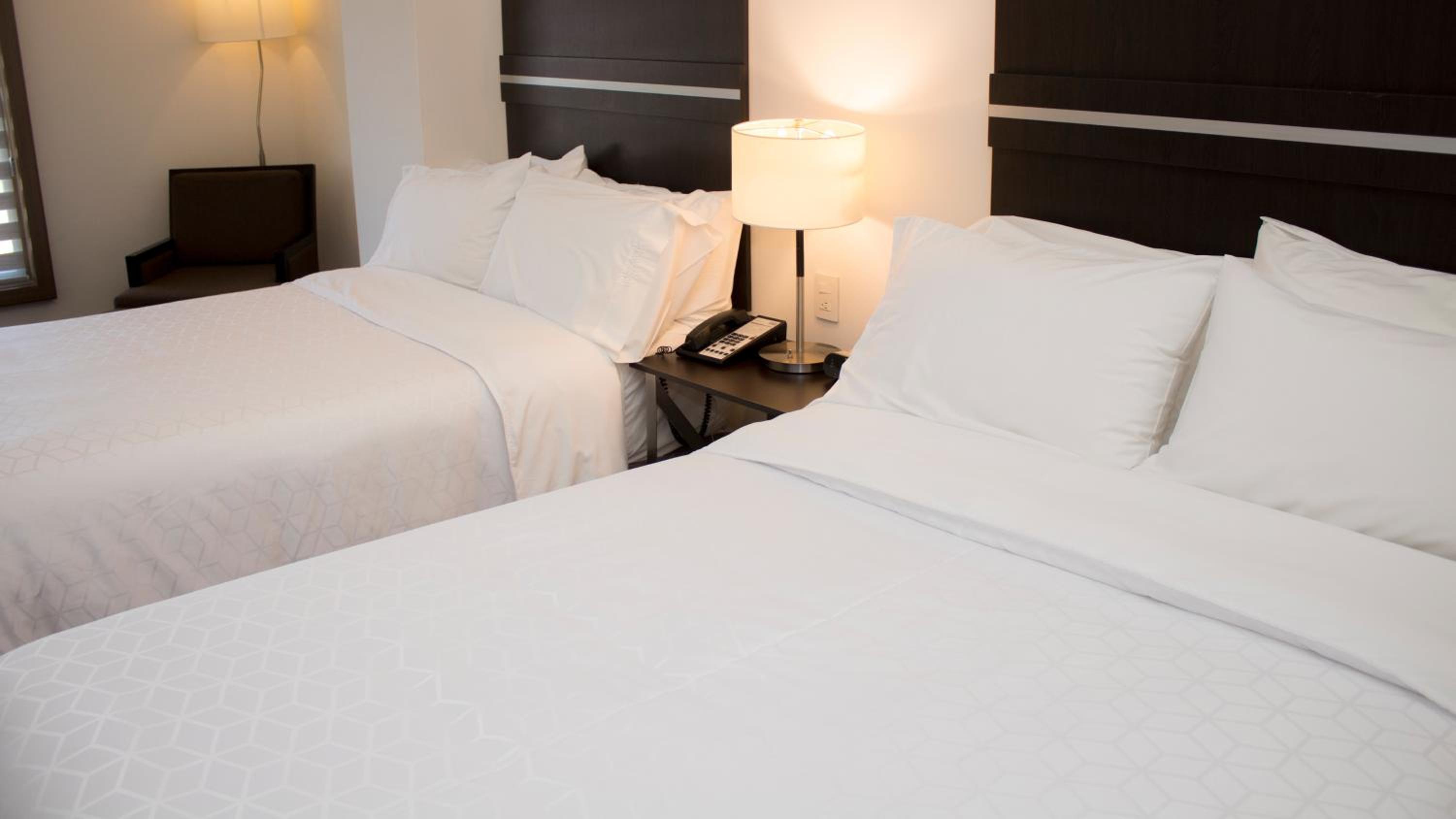 Standard Double Room with Two Double Beds - Photo 2