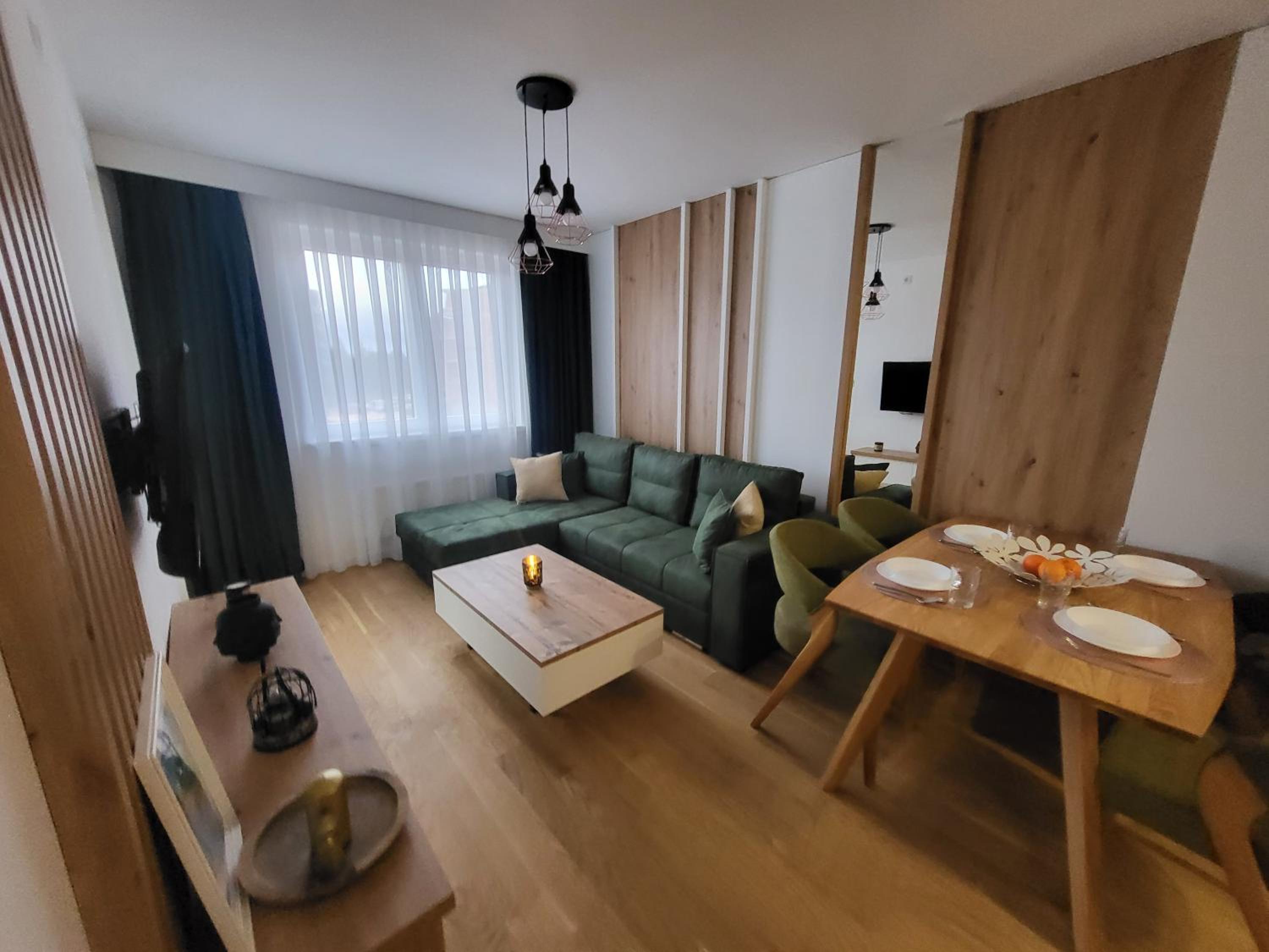 One-Bedroom Apartment photo 1