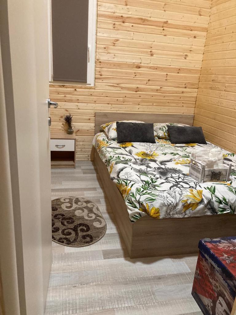 Two-Bedroom House photo 2