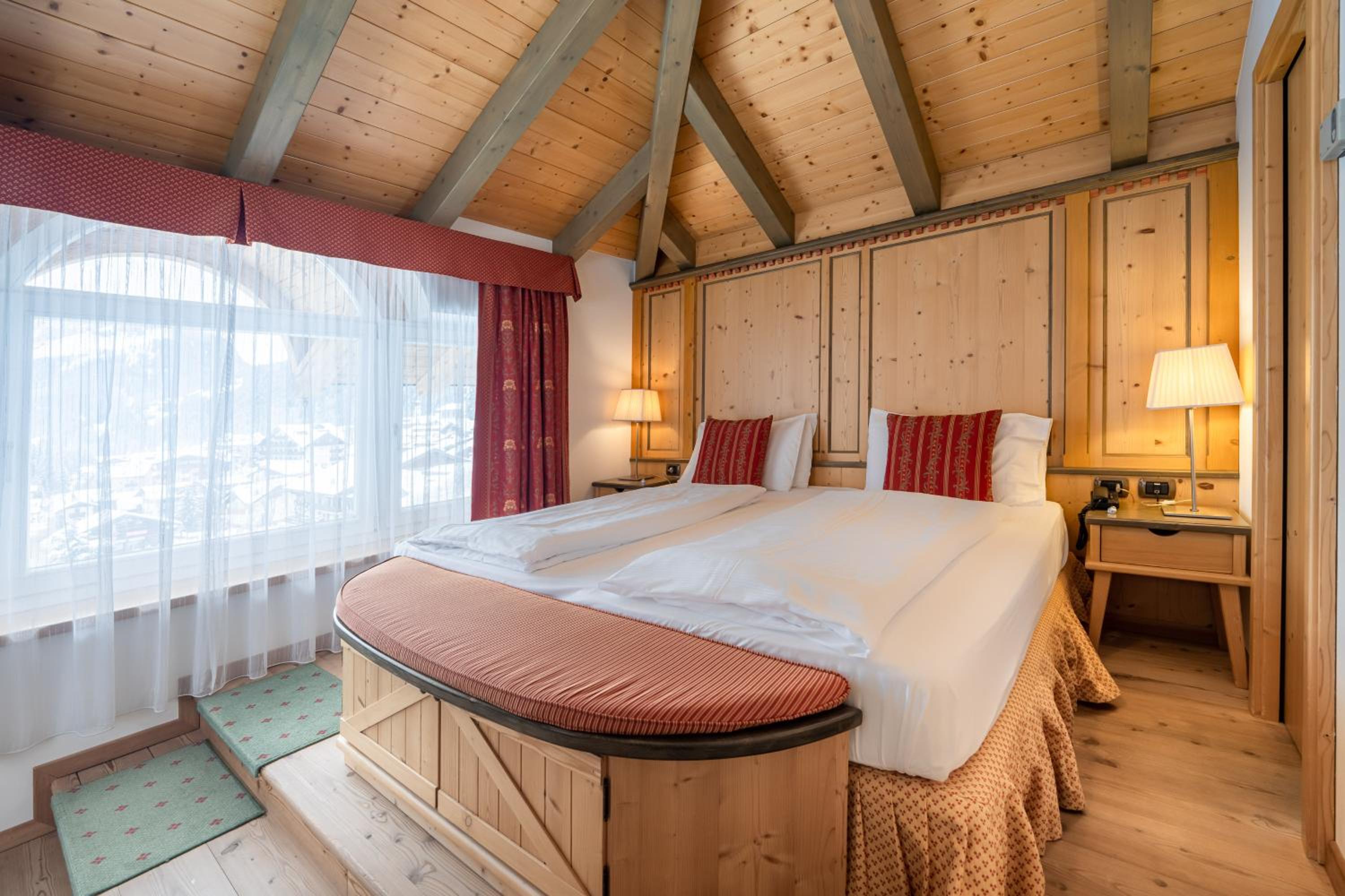 Superior Suite - Photo 1