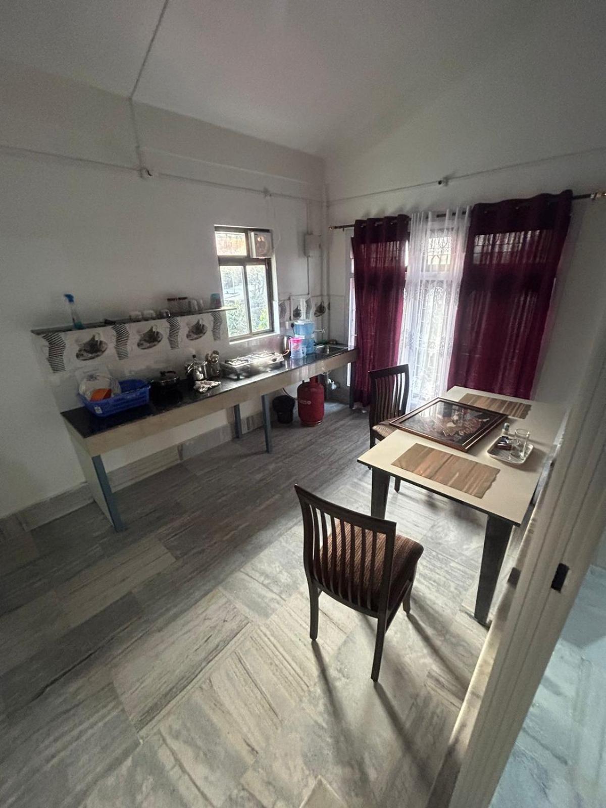 Double Room with Balcony photo 3