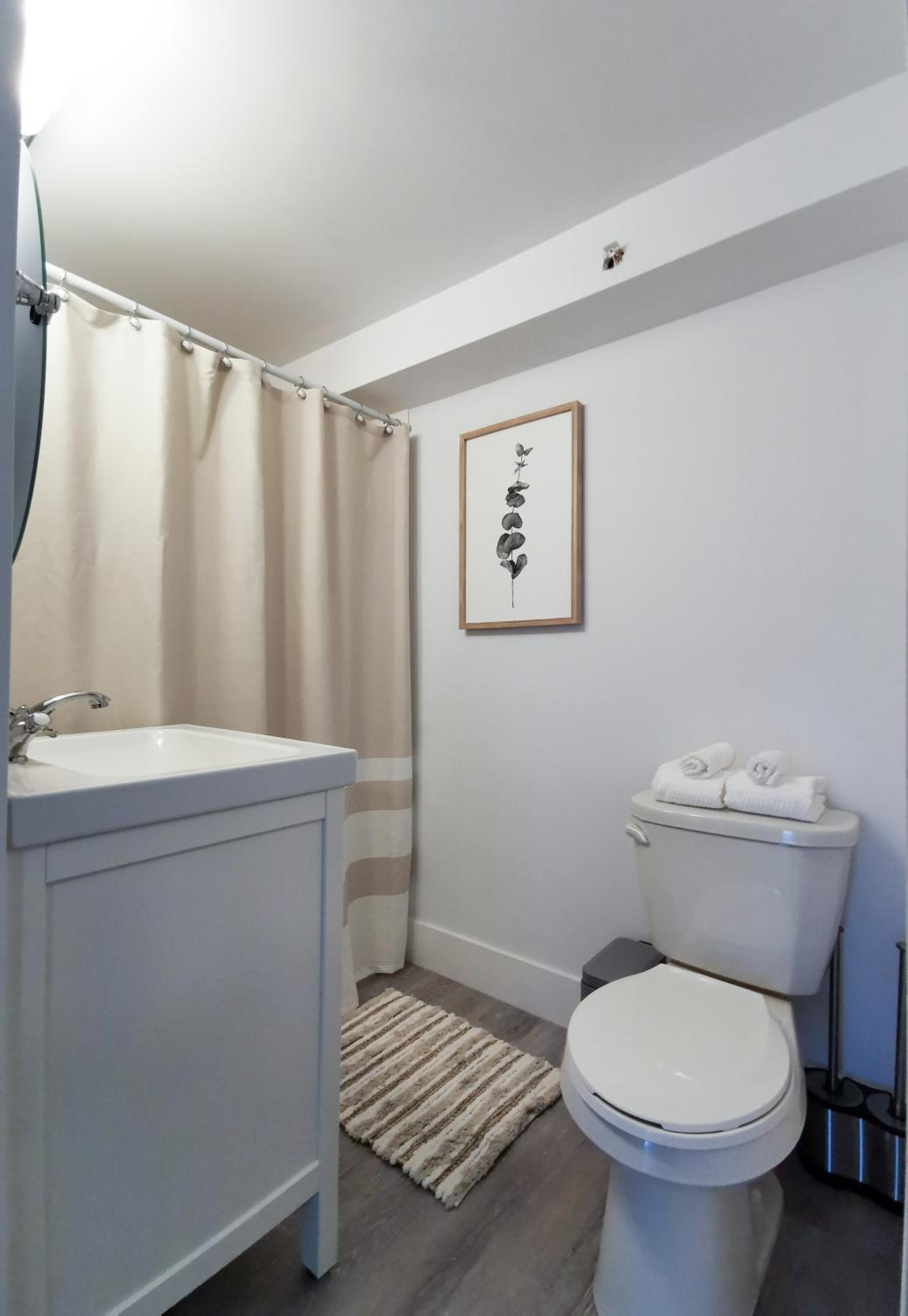 Deluxe Suite with Sea View - Photo 4