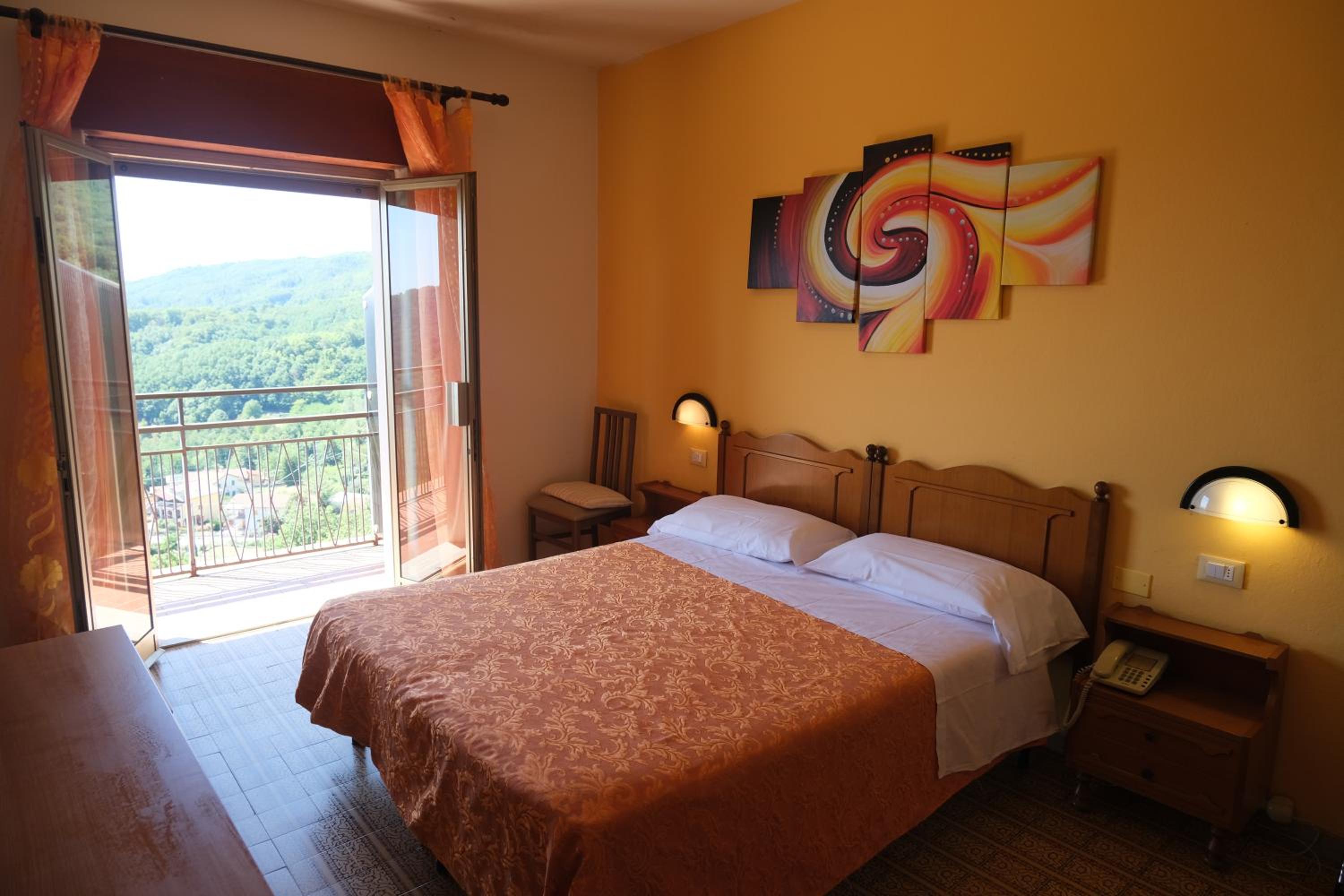 Double or Twin Room with Balcony photo 1