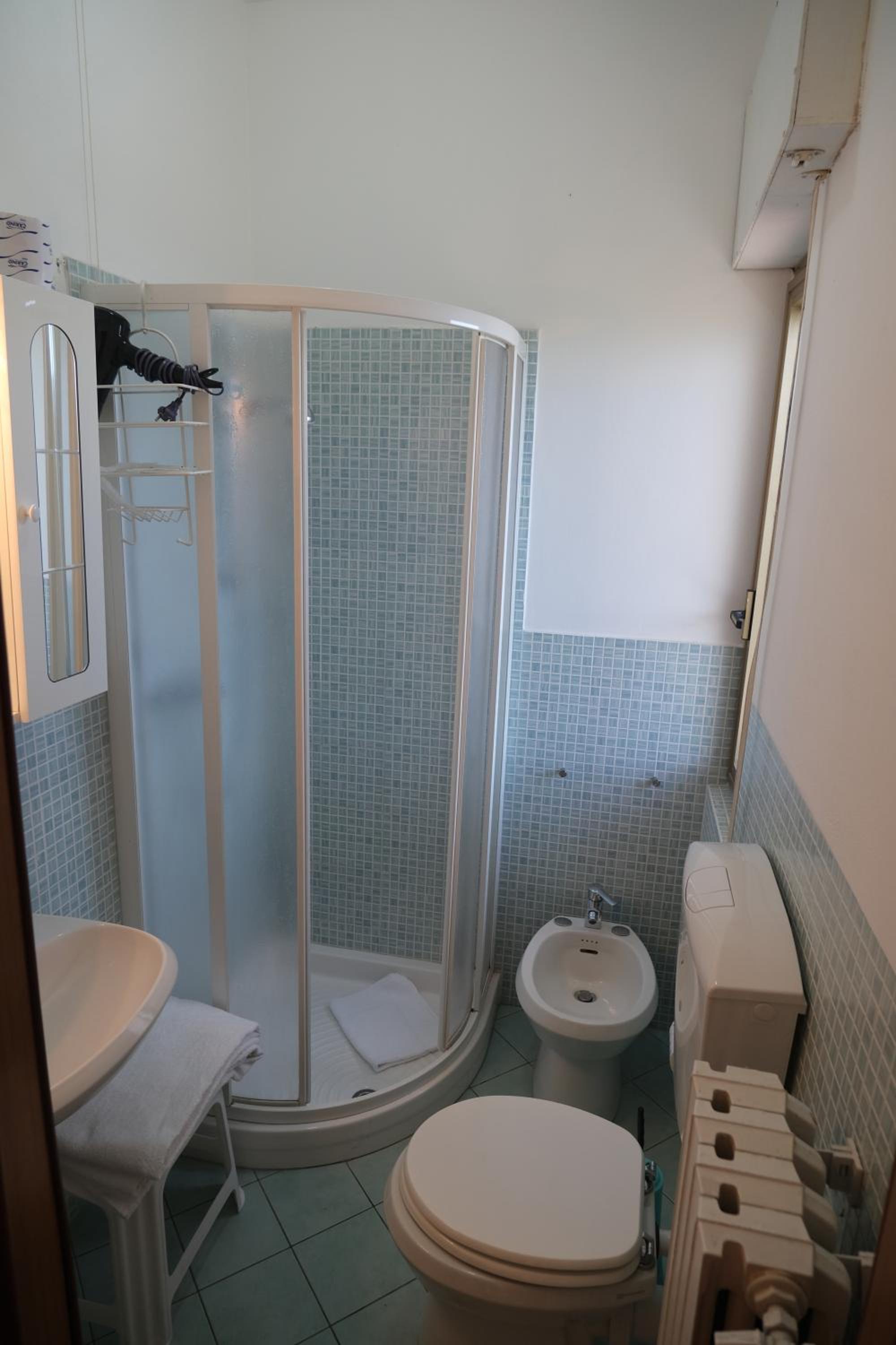 Double or Twin Room with Balcony photo 2