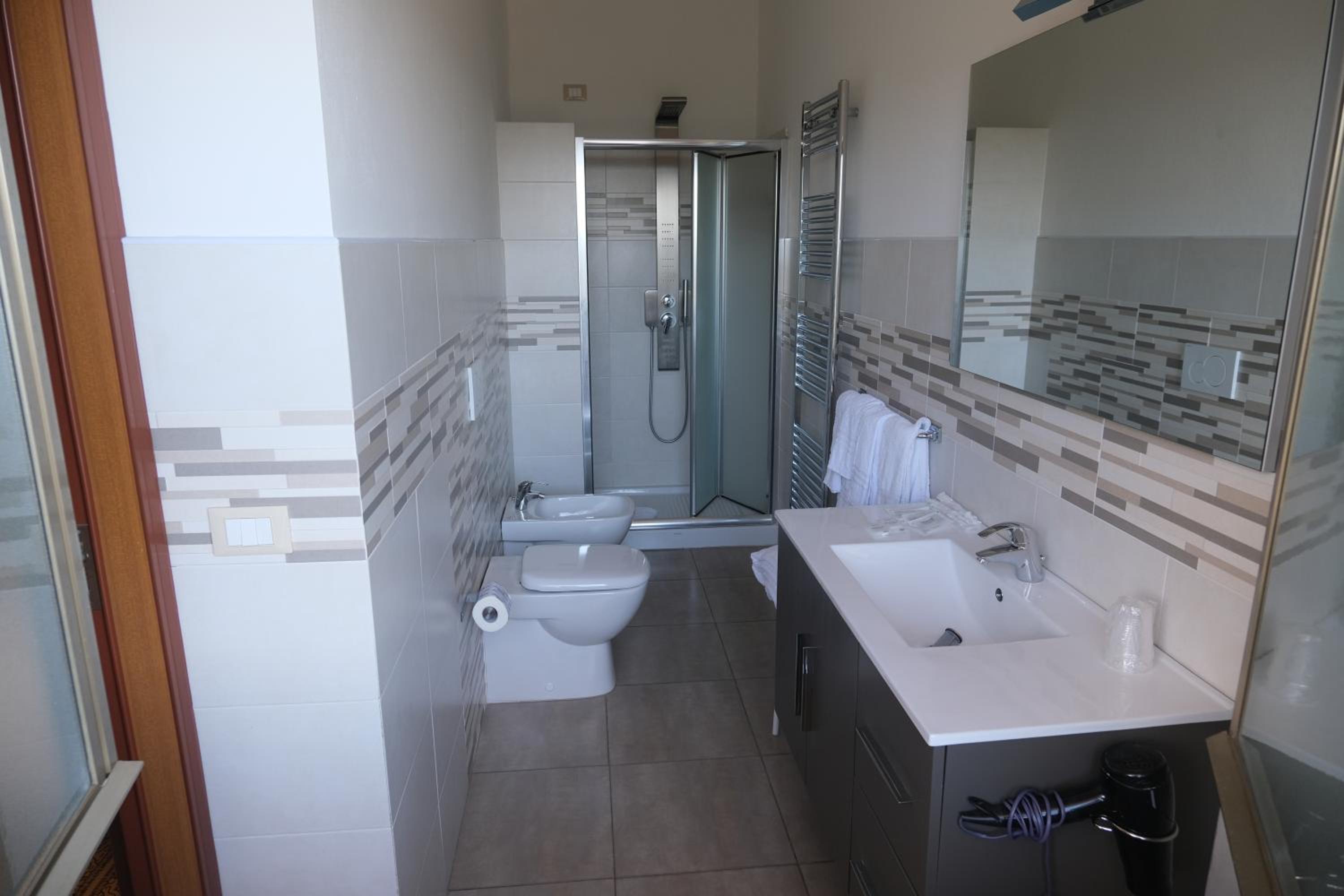 Comfort Triple Room With Balcony photo 2