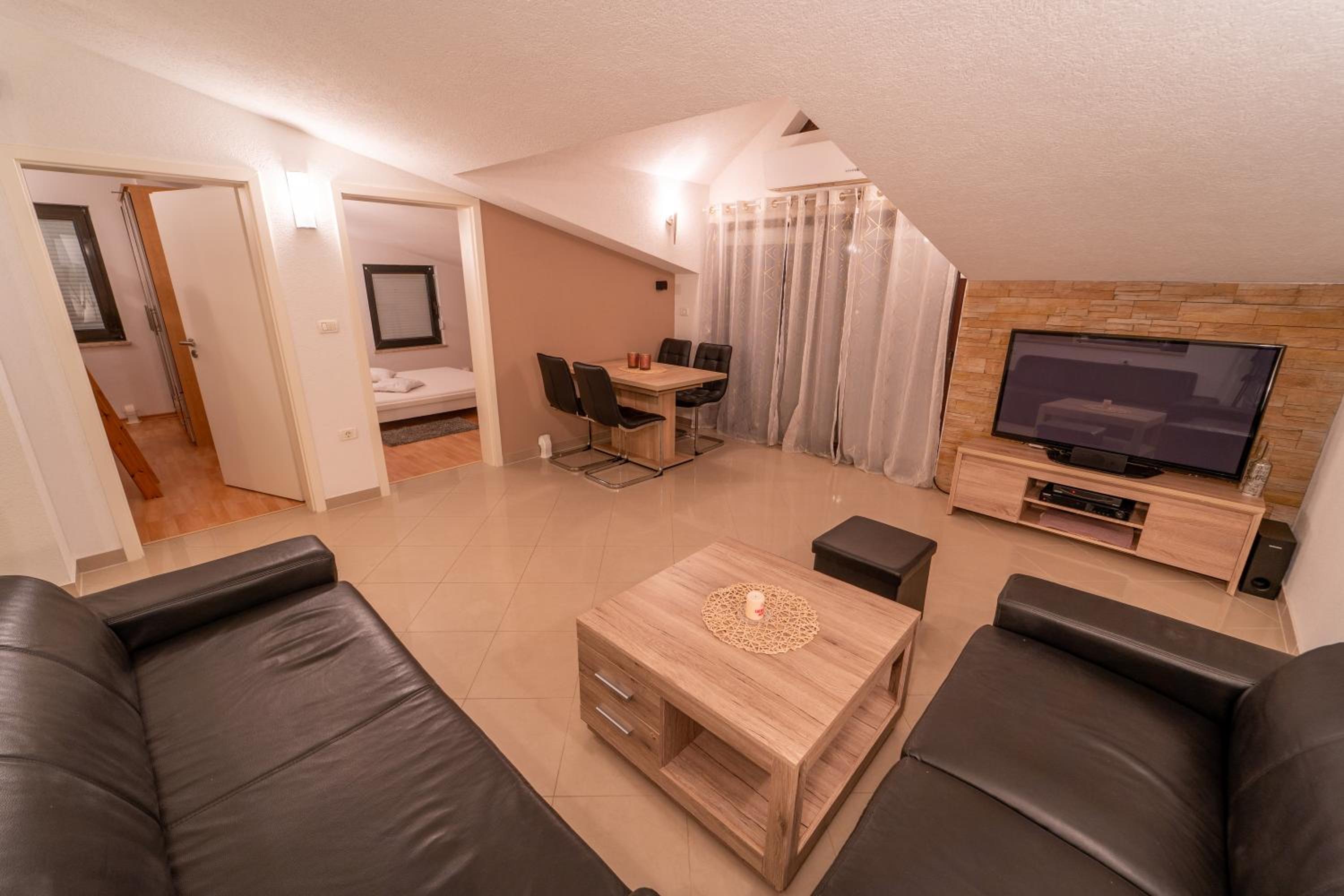 Three-Bedroom Apartment photo 1
