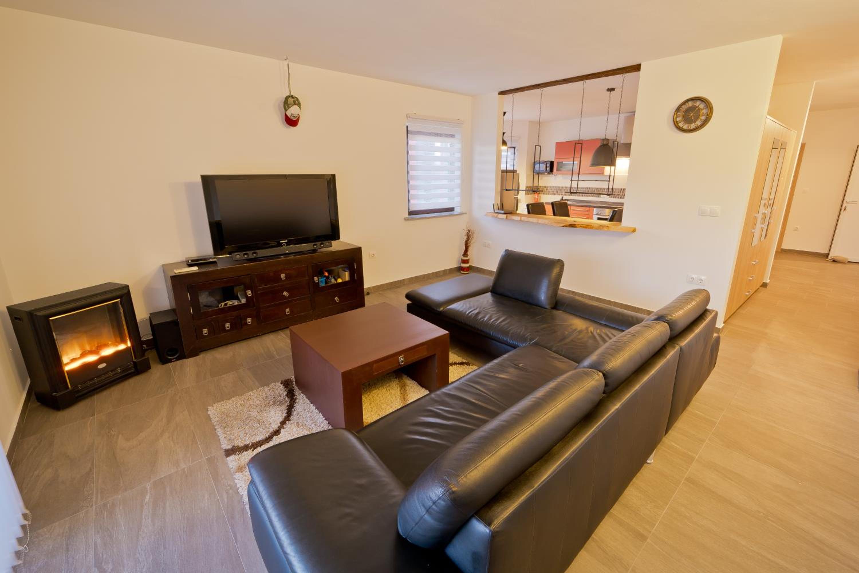Deluxe Apartment photo 1
