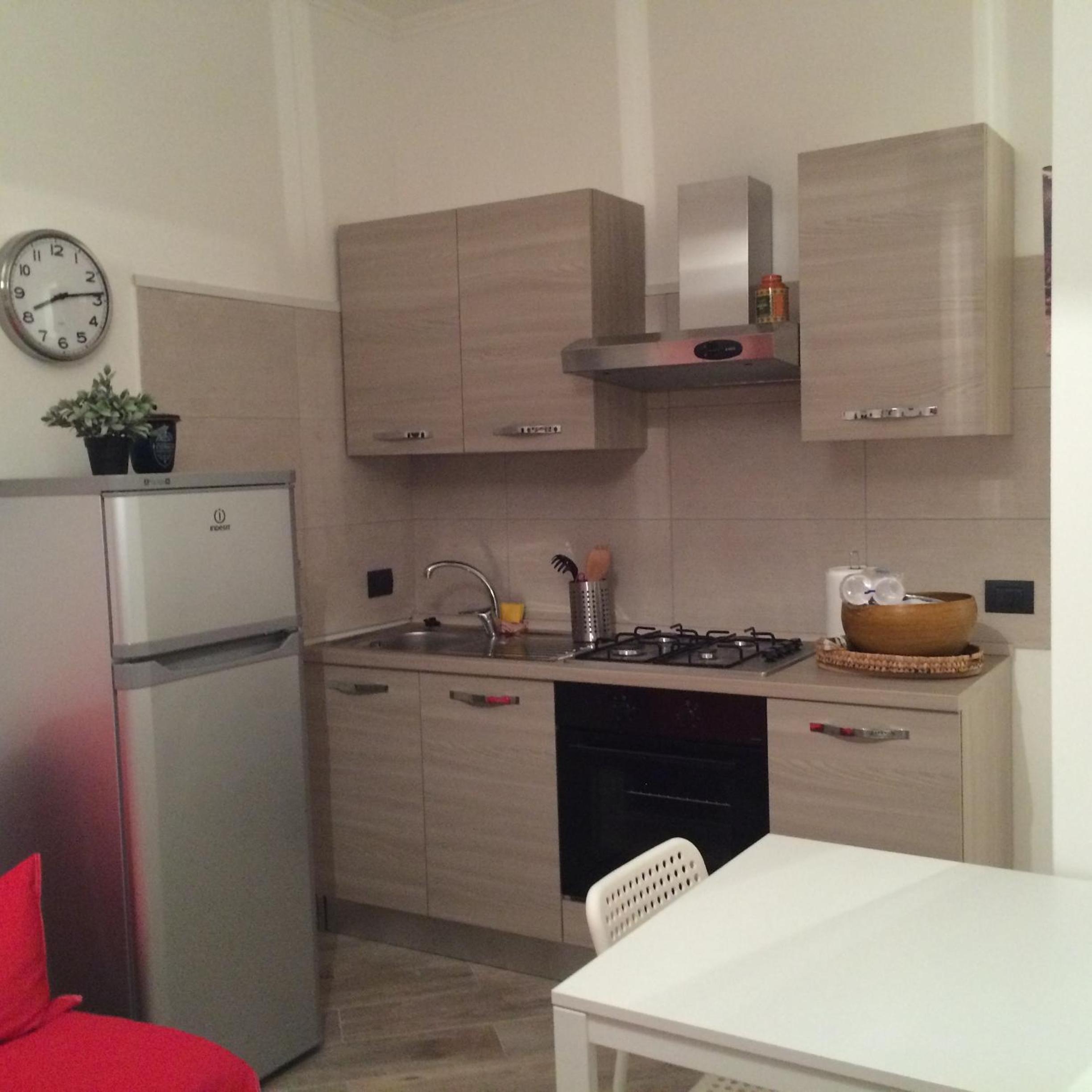 One-Bedroom Apartment photo 2