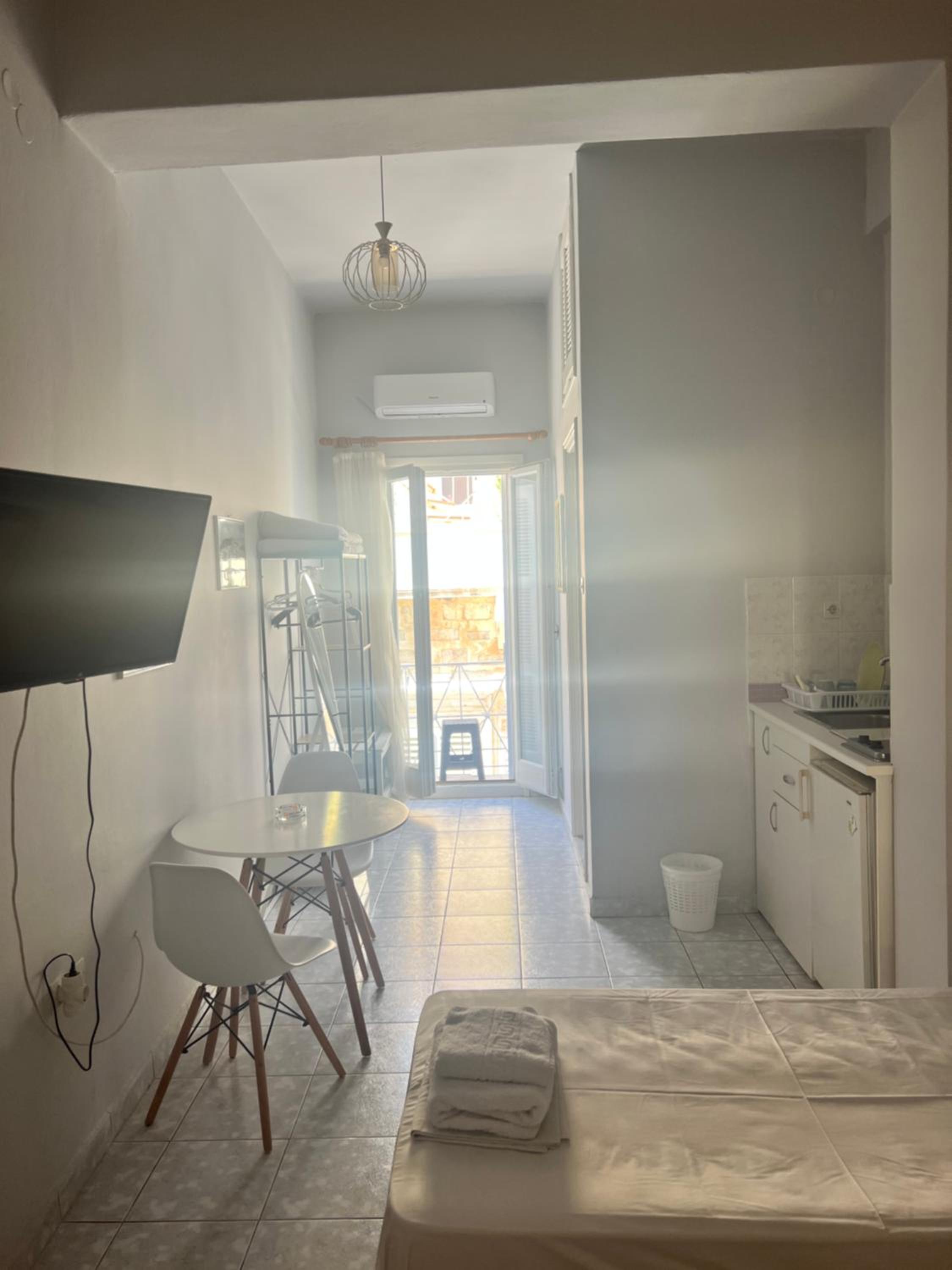 Twin Room with Balcony photo 3