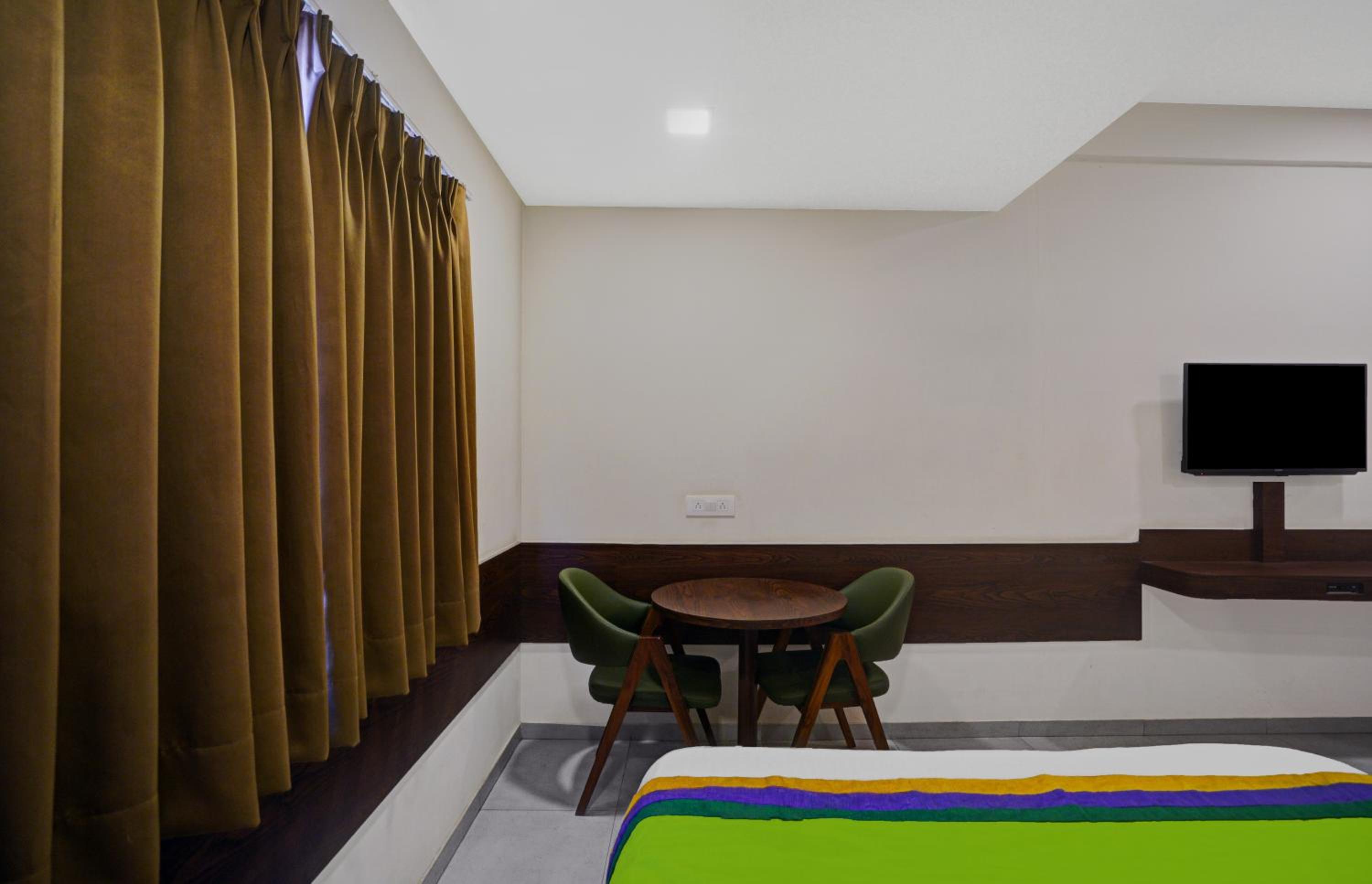 Deluxe Triple Room - Photo 21