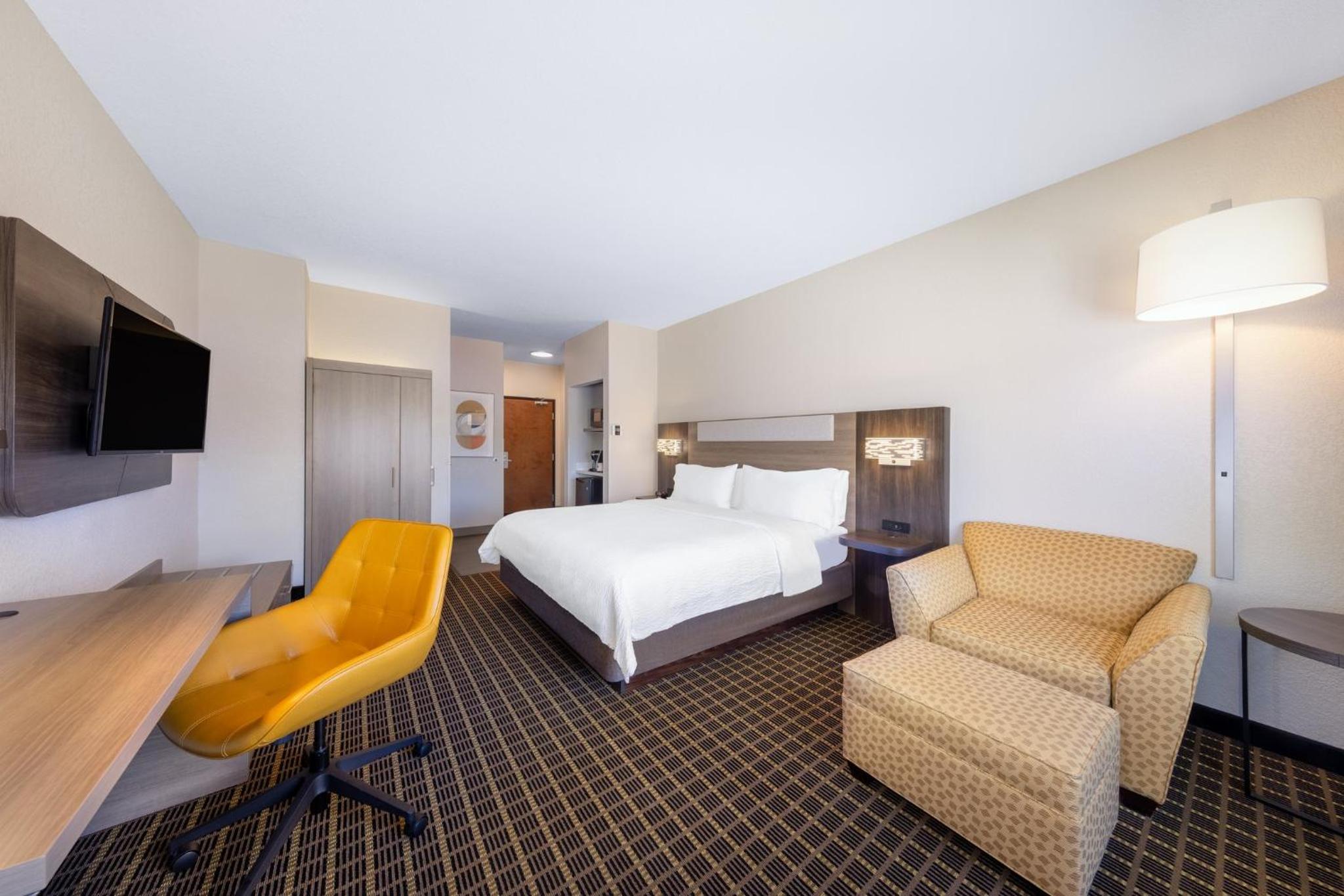 King Suite - Photo 2