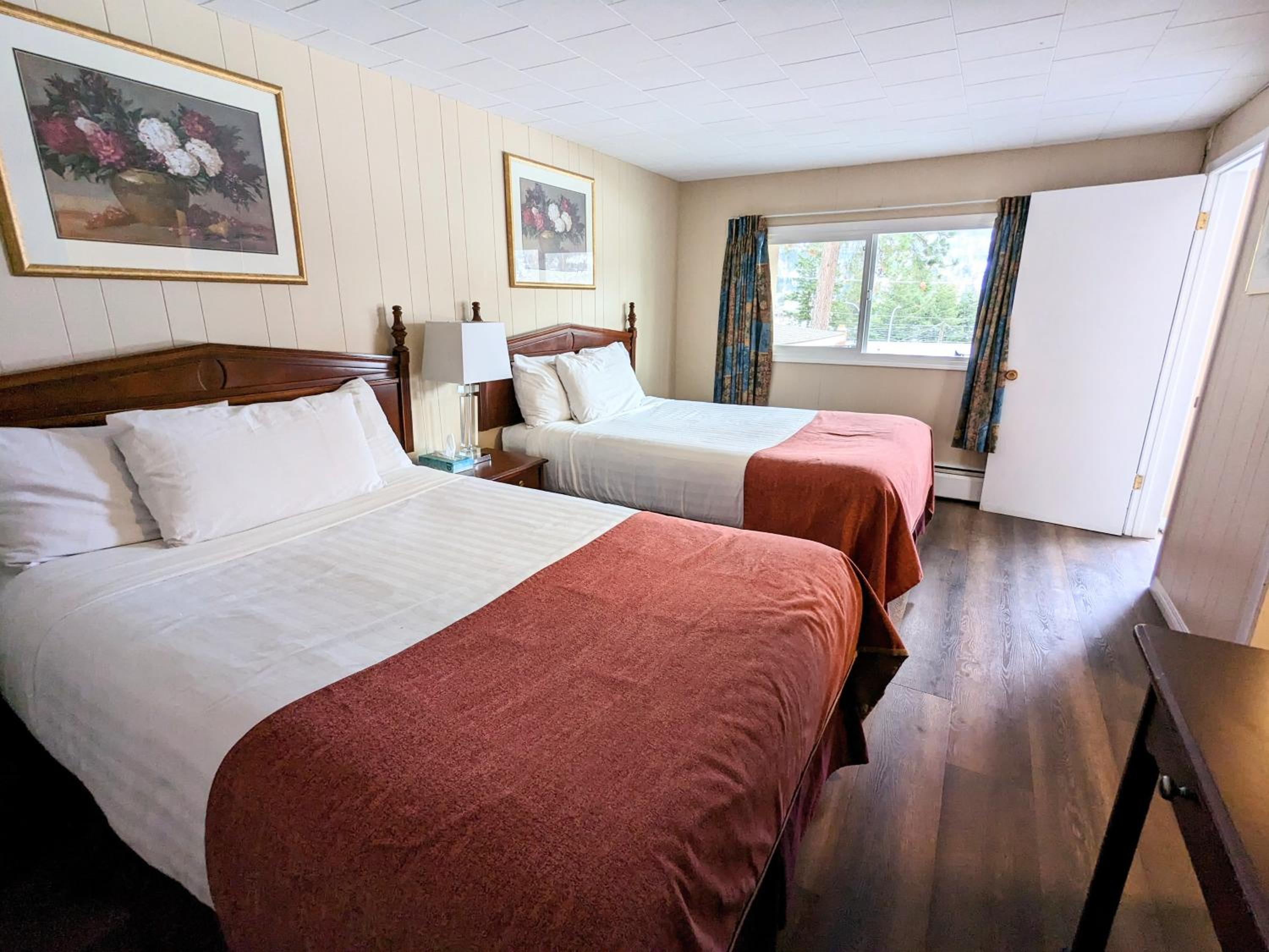 Two-Bedroom Suite photo 3