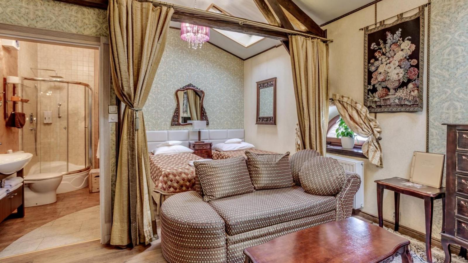 Deluxe Double or Twin Room - Photo 3