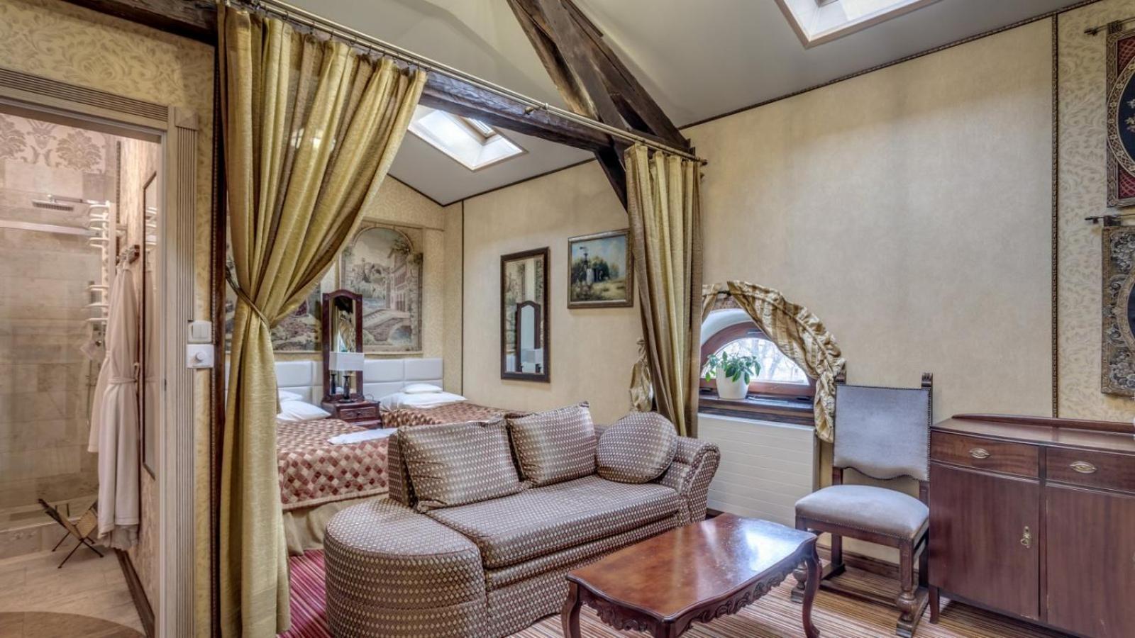 Deluxe Double or Twin Room - Photo 1