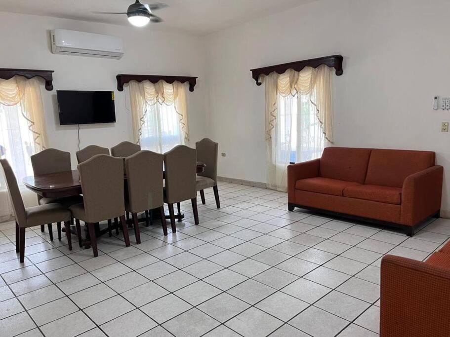 Two-Bedroom Apartment - Photo 6