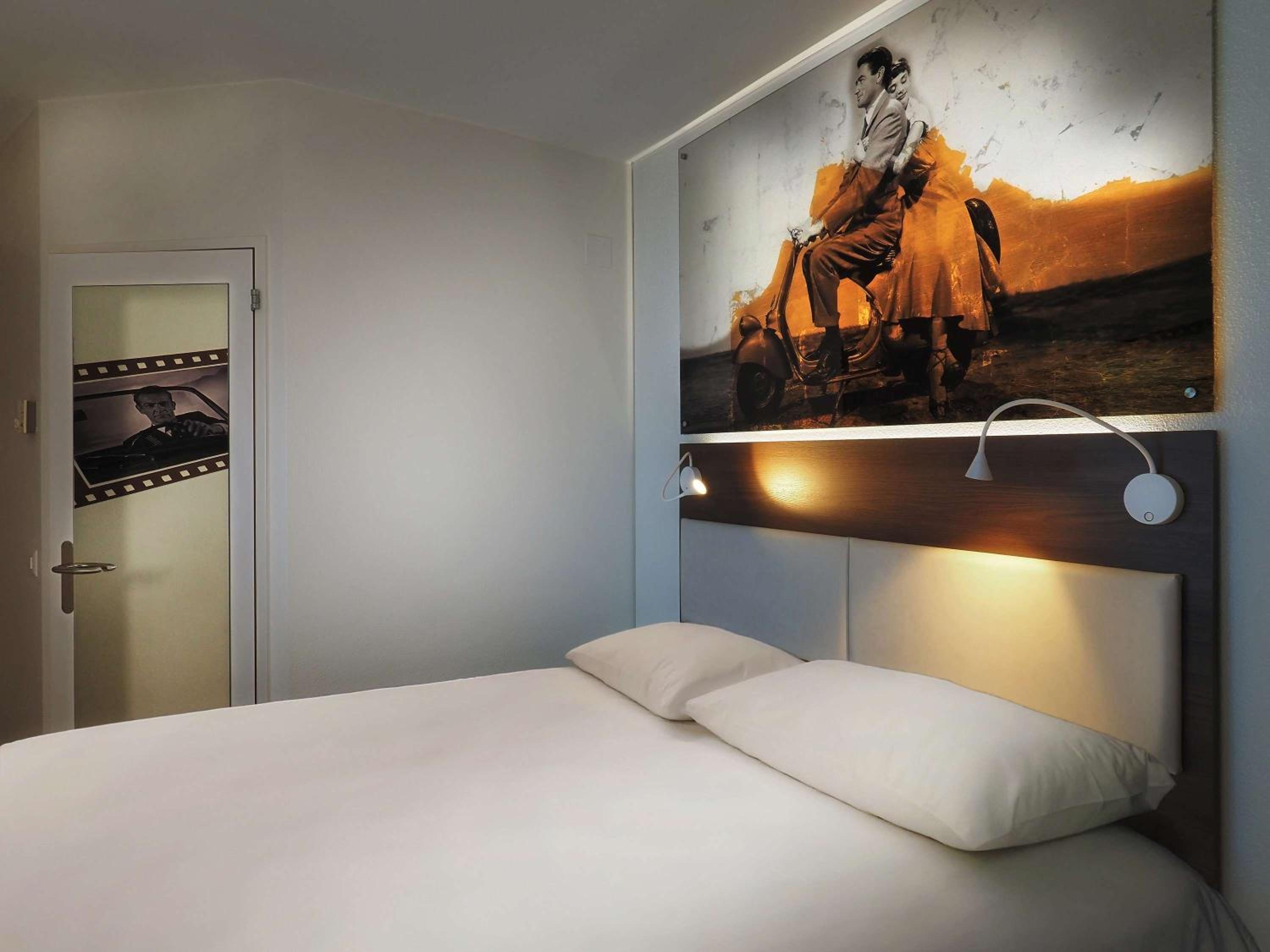 Cinema Double Room - Photo 4