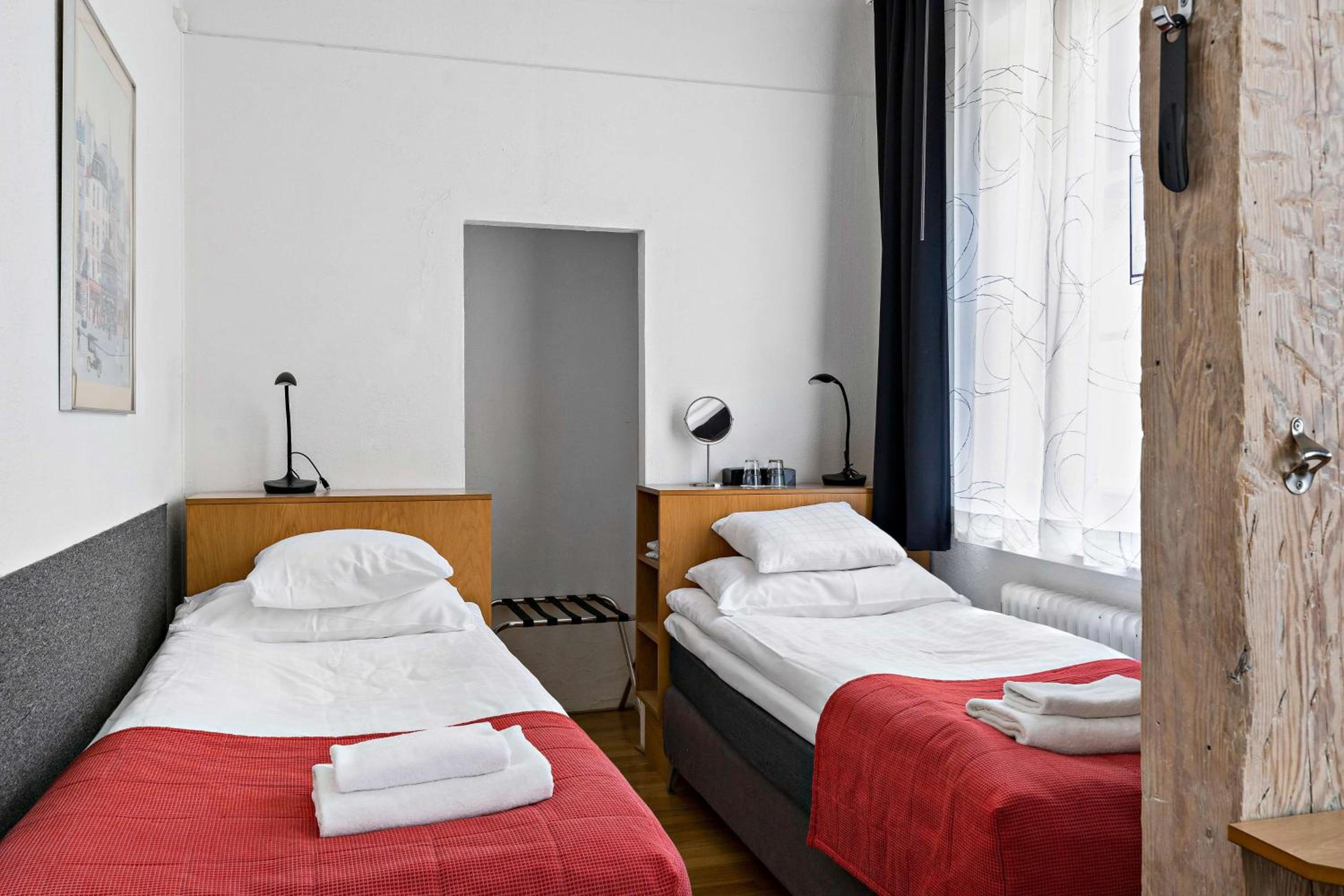 Standard Twin Room photo 1