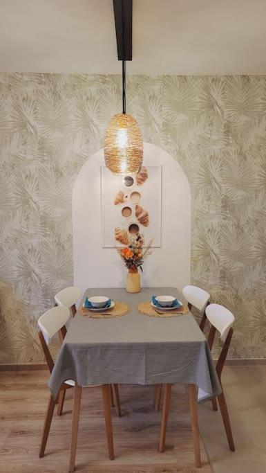 One-Bedroom Apartment - Photo 12