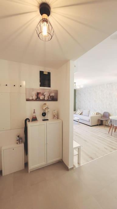 One-Bedroom Apartment - Photo 6