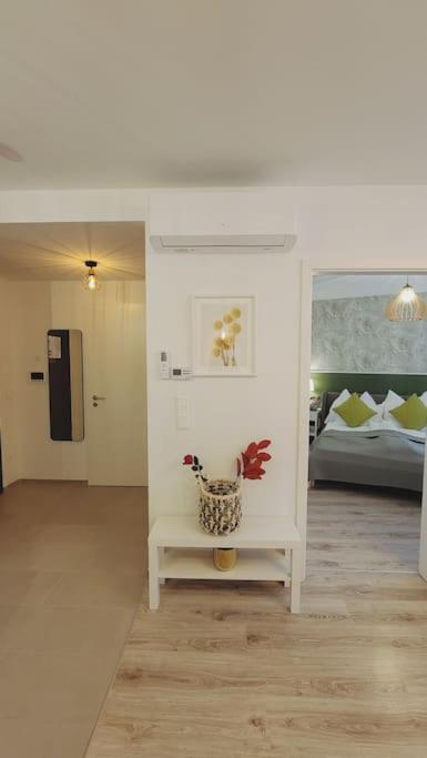 One-Bedroom Apartment - Photo 16