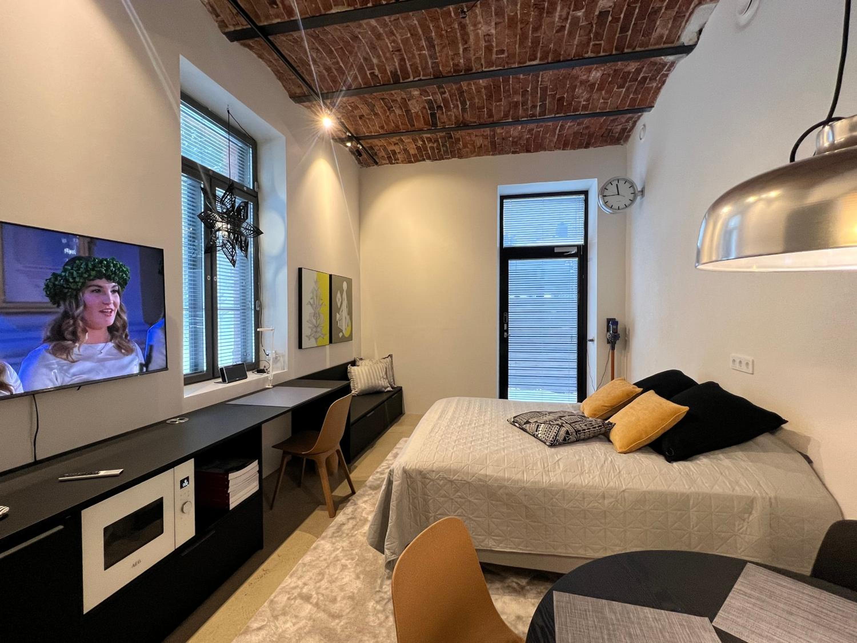 One-Bedroom Apartment - Photo 20