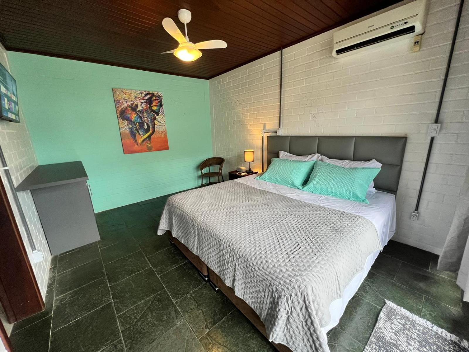 Deluxe King Suite