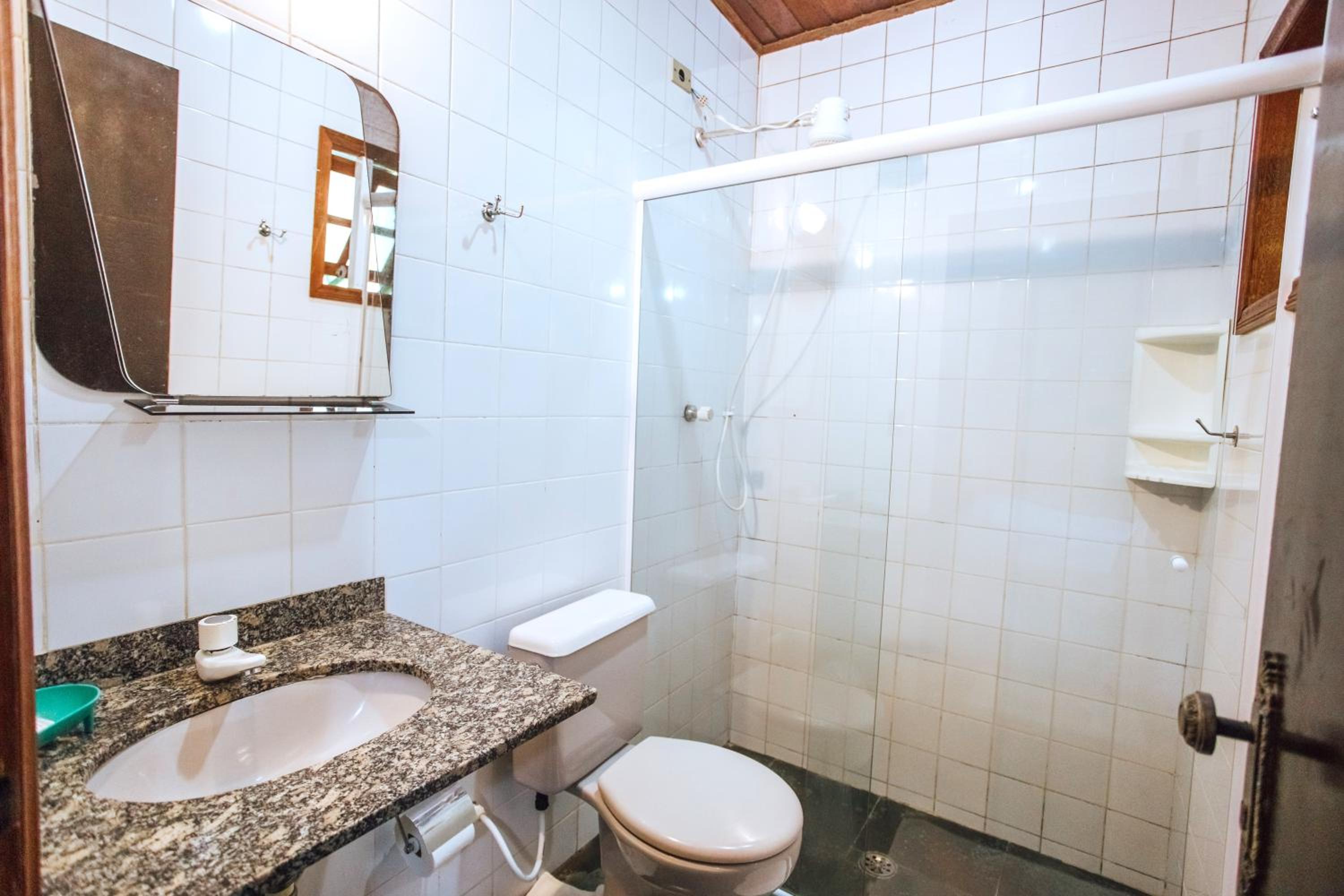 Two-Bedroom Suite - Photo 17
