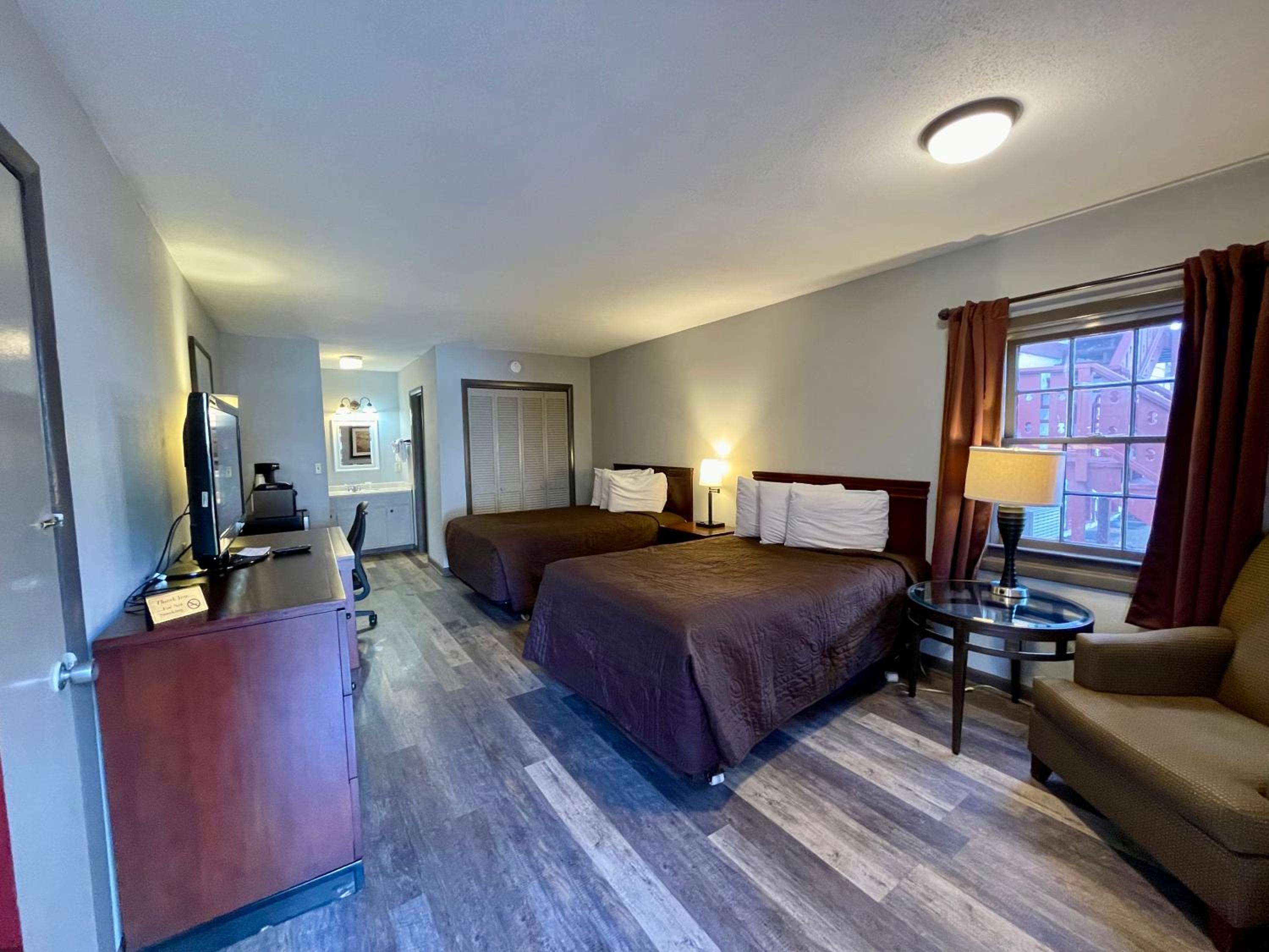 Deluxe Double Room - Photo 1