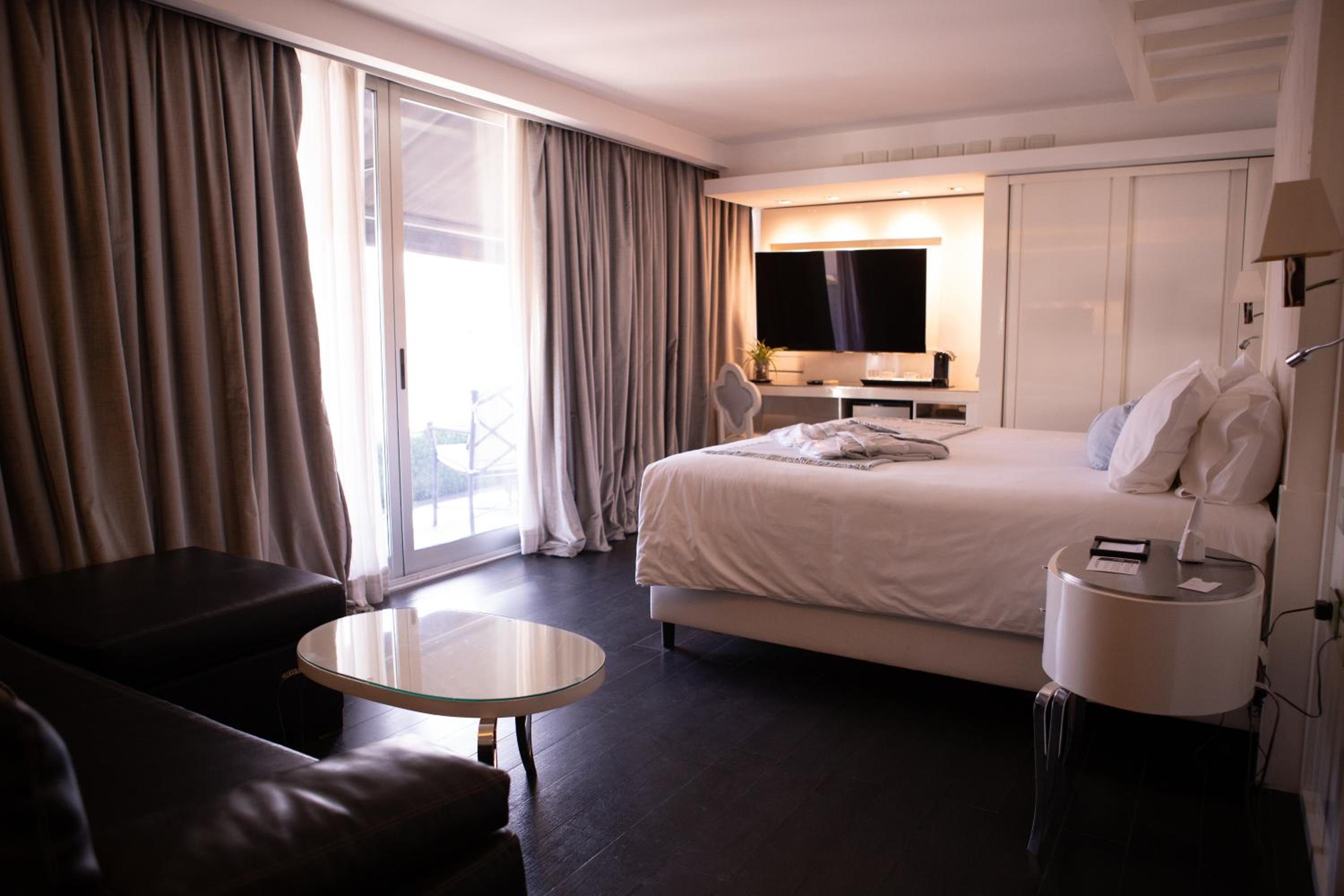 Suite thumbnail 5