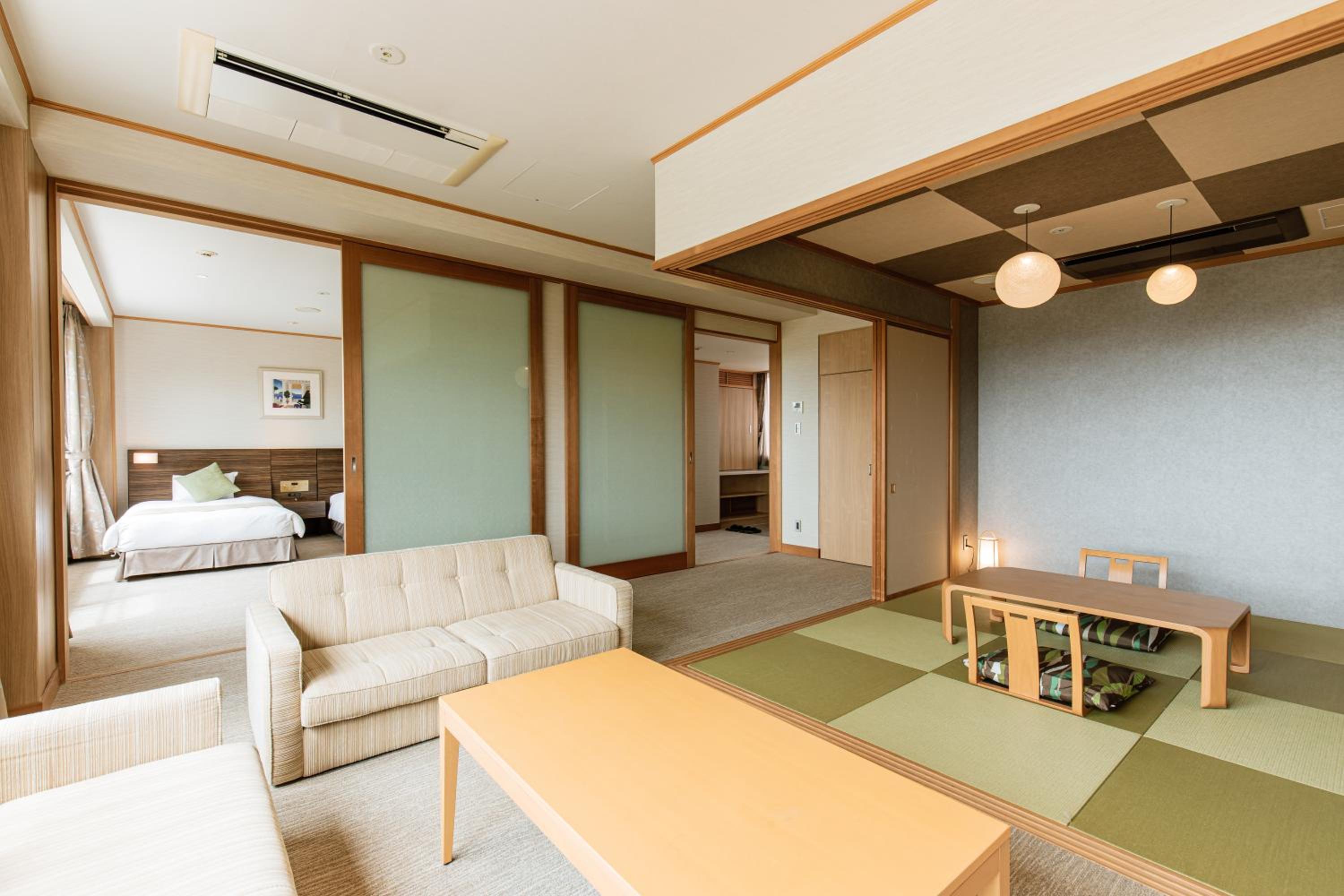 Special Japanese-Western Style Room (With View Bath) - Photo 3