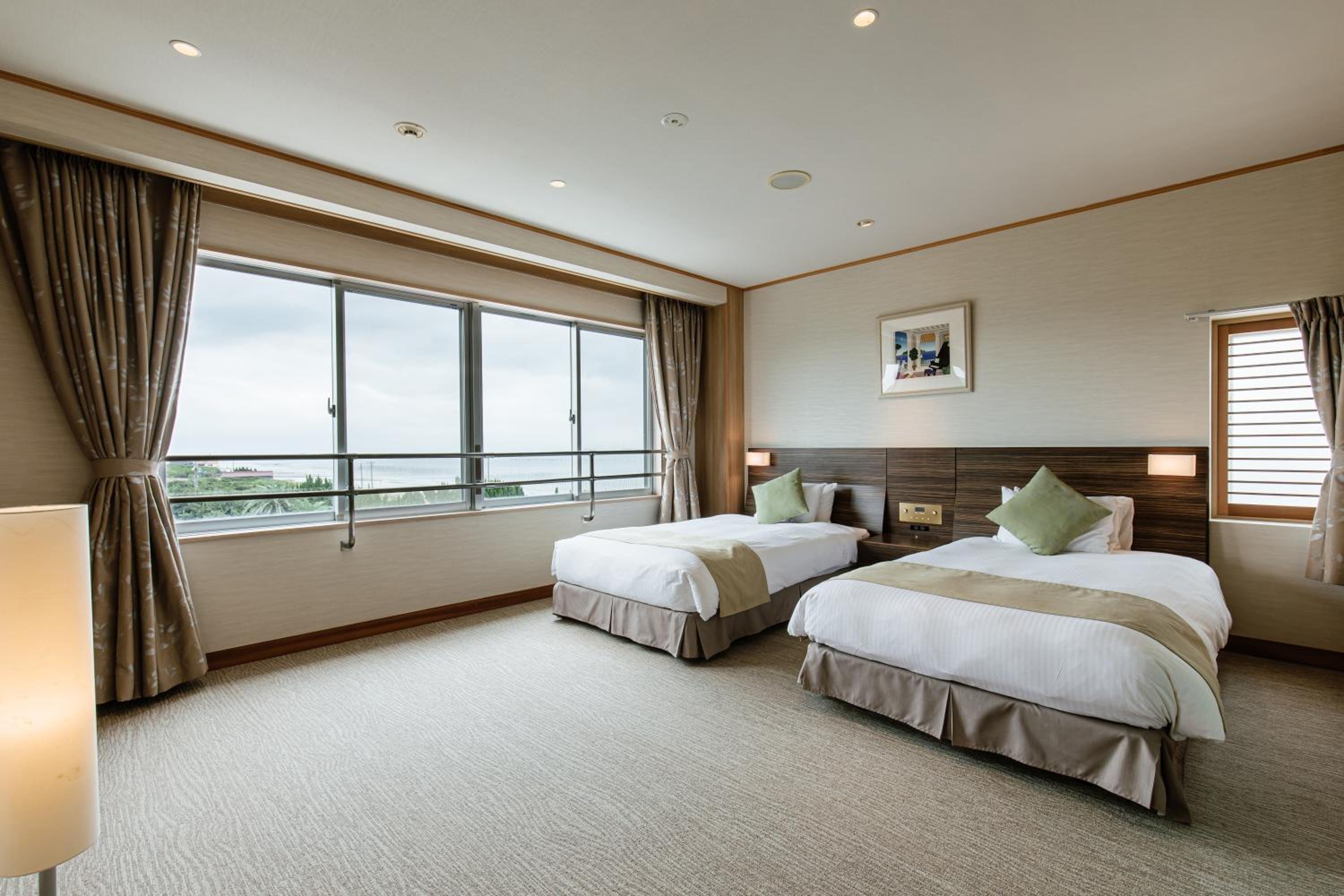 Special Japanese-Western Style Room (With View Bath) - Photo 11