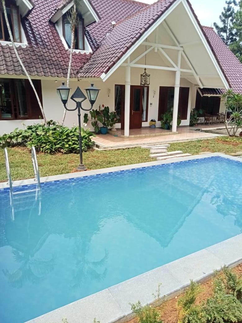 Villa with Private Pool - Photo 6