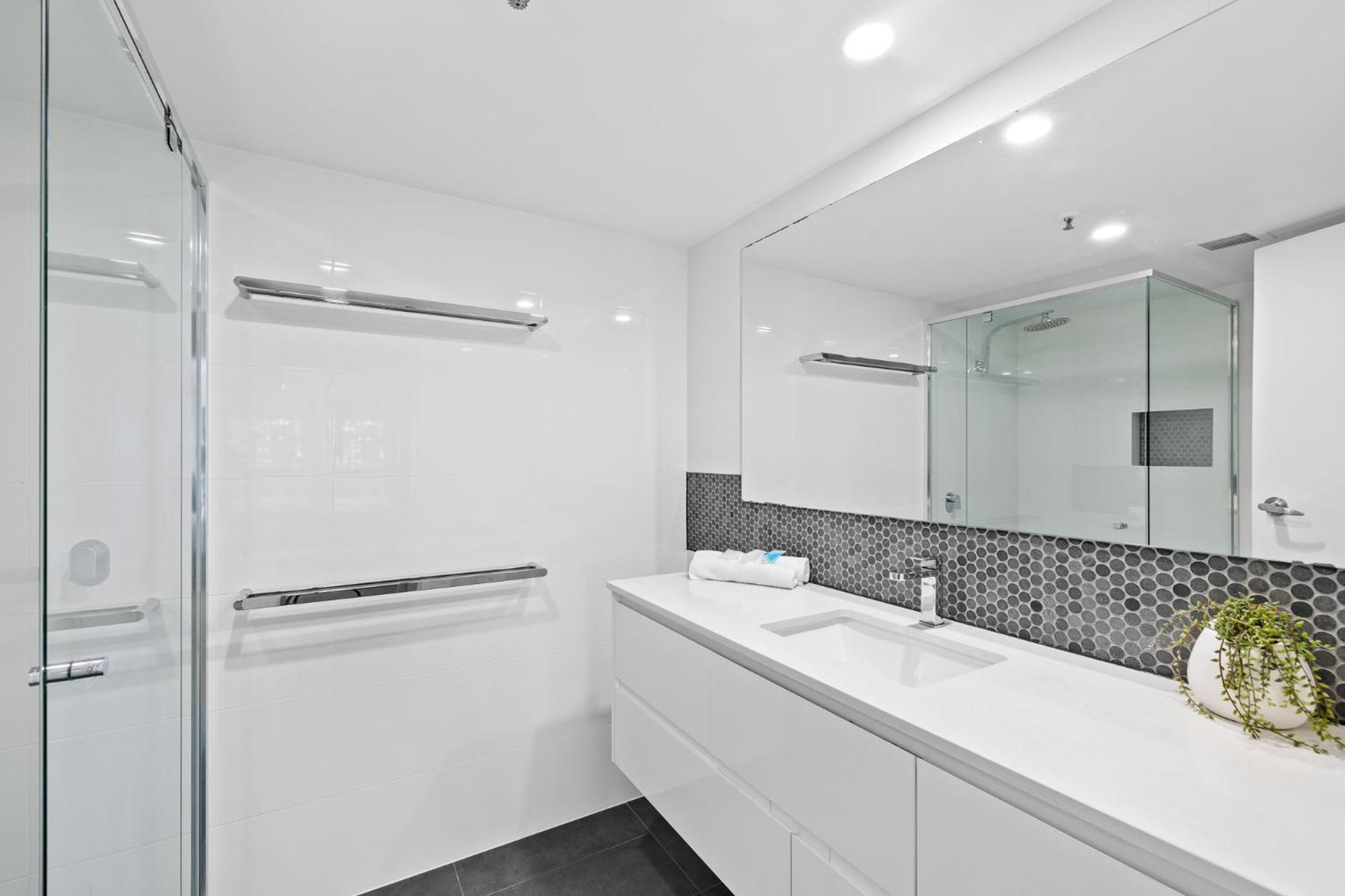 Superior Two-Bedroom Apartment - Ground Floor - Photo 9