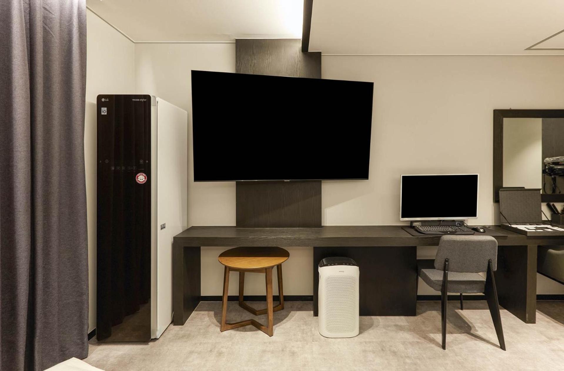 Business Twin Room - Photo 8