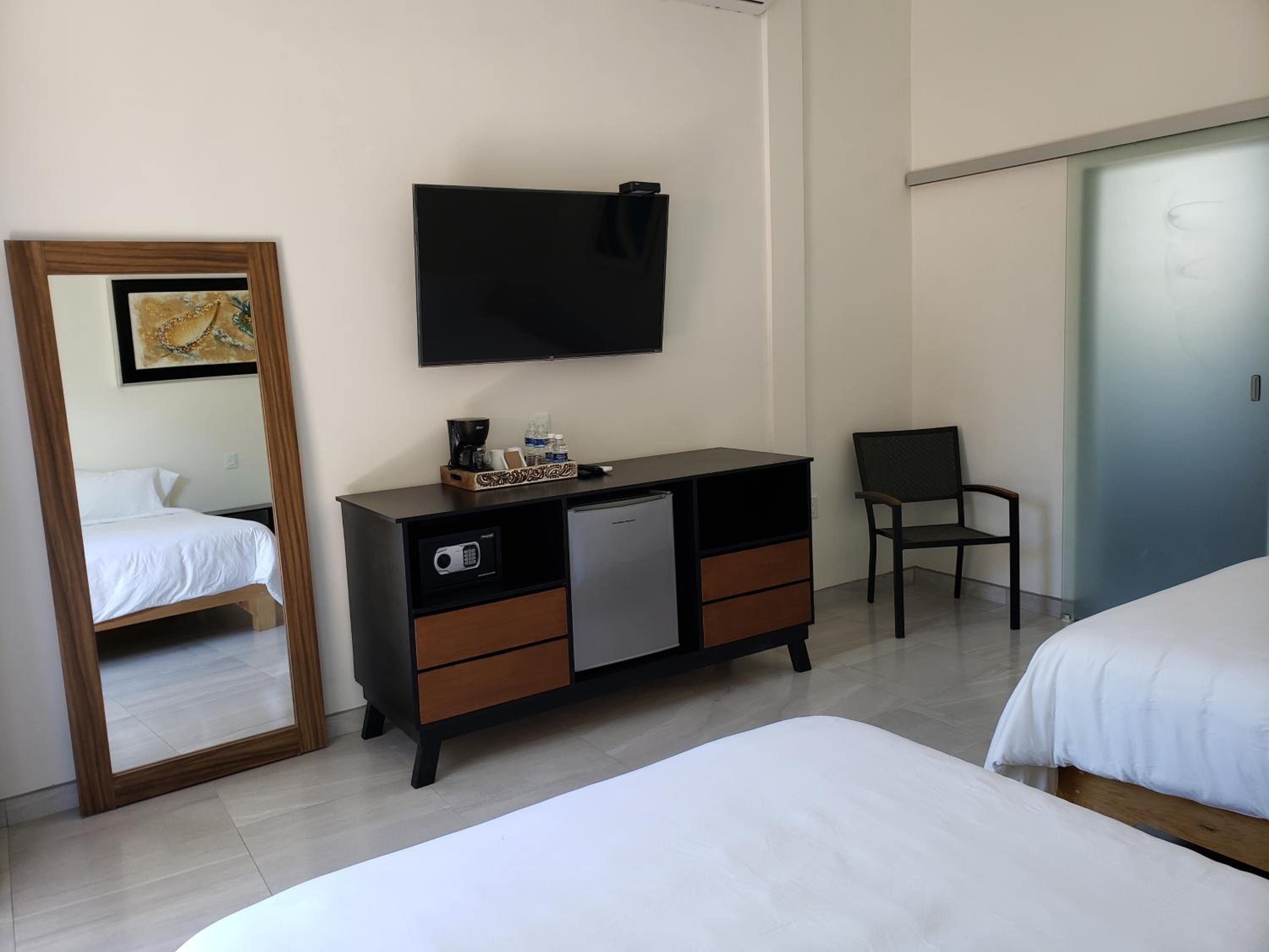 Deluxe Twin Room - Photo 3