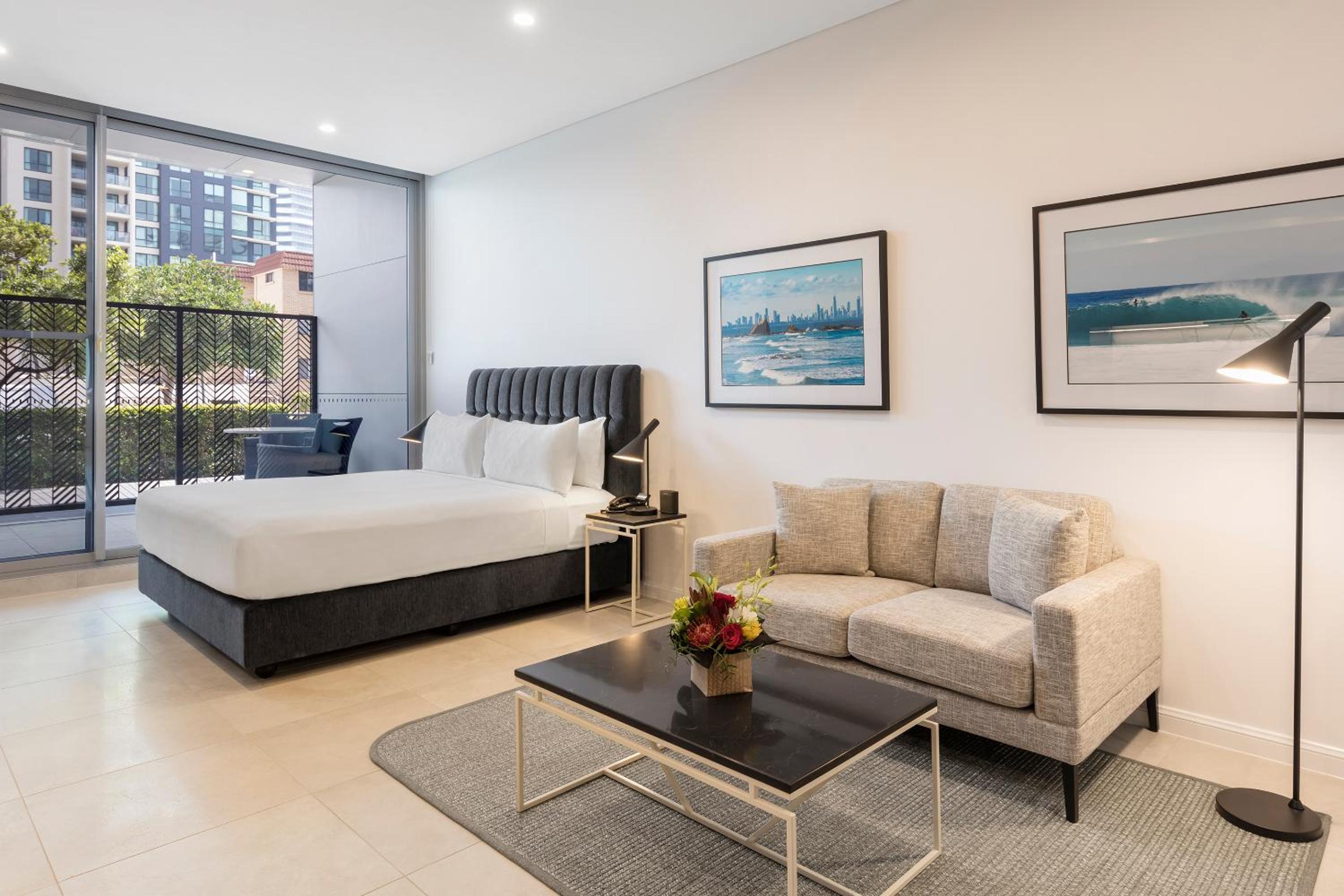 Studio Street Suite